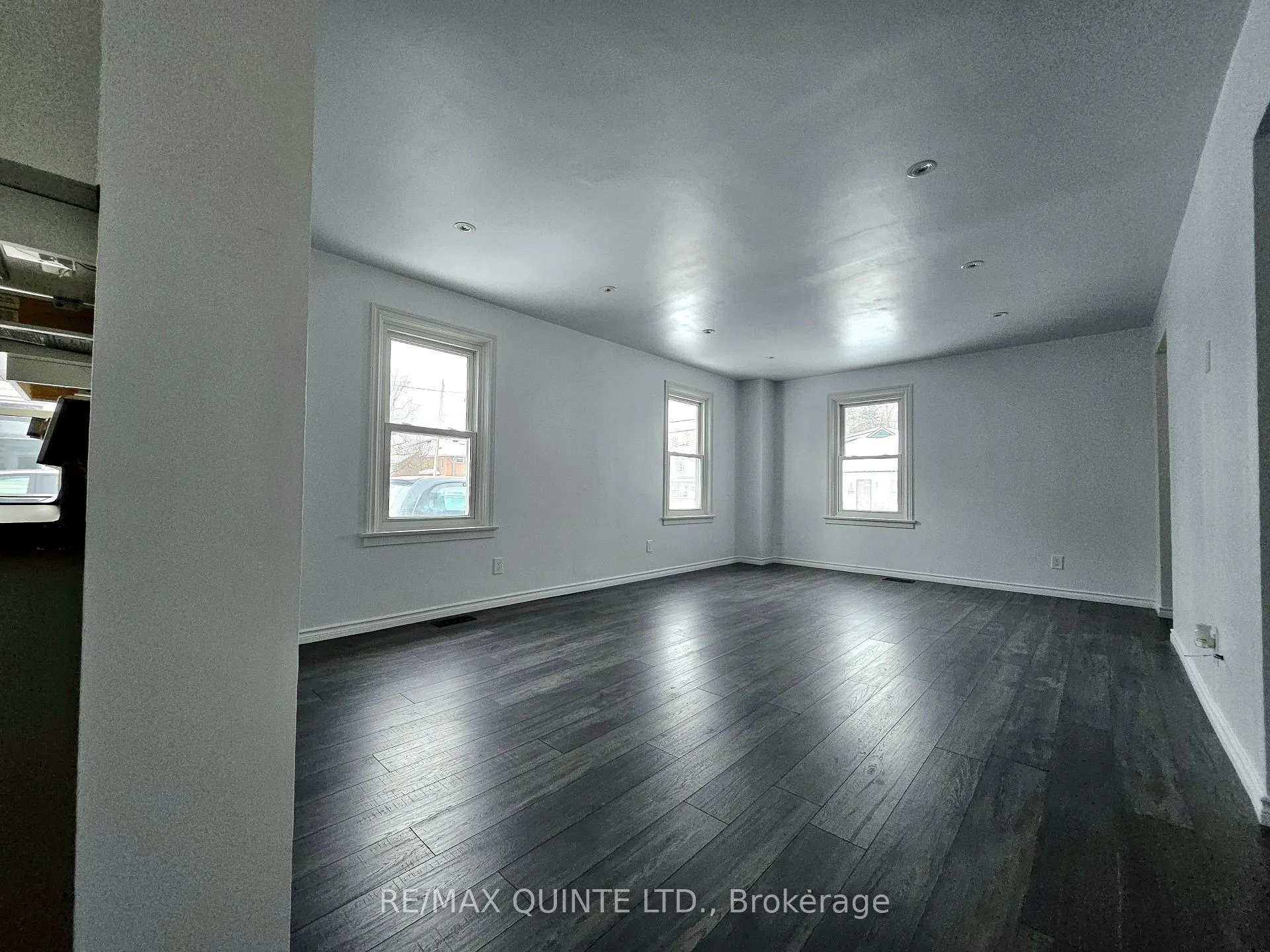 Photo 23 of 181 Burnham Street, Belleville, Belleville Ward — HOMEH
