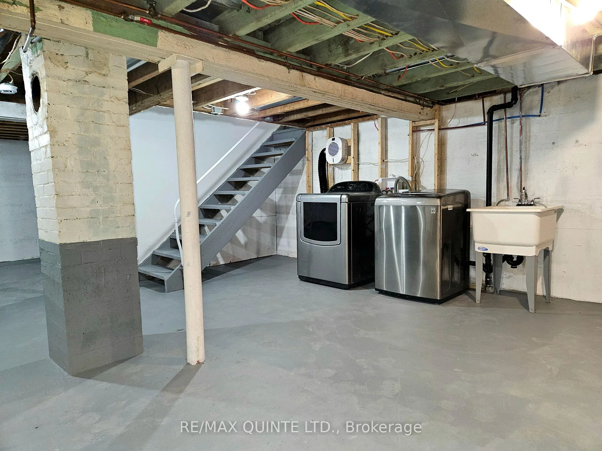 Photo 25 of 181 Burnham Street, Belleville, Belleville Ward — HOMEH
