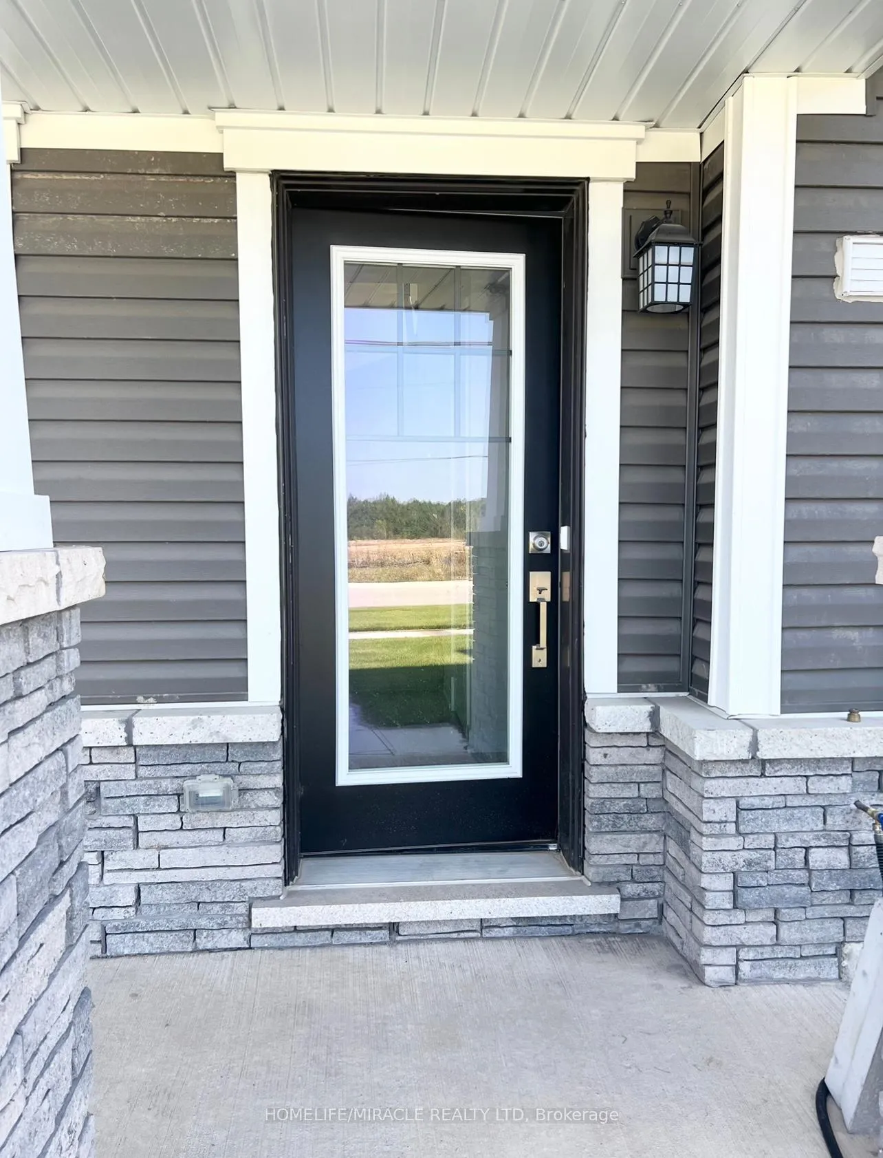 Photo 2 of 155 Melody Lane, Thorold, Hurricane/Merrittville — HOMEH
