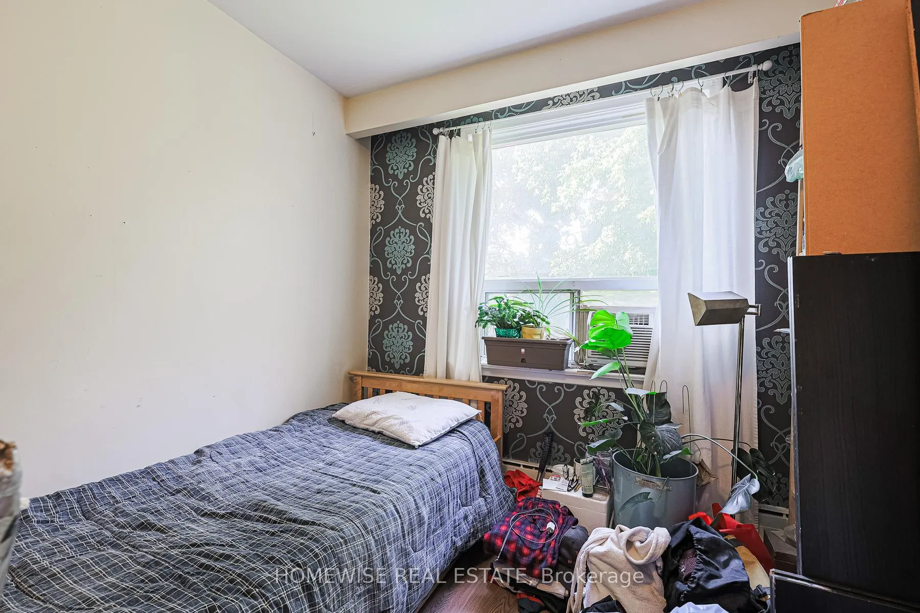 Photo 8 of 4 Lanark Avenue, Toronto, Oakwood Village — HOMEH