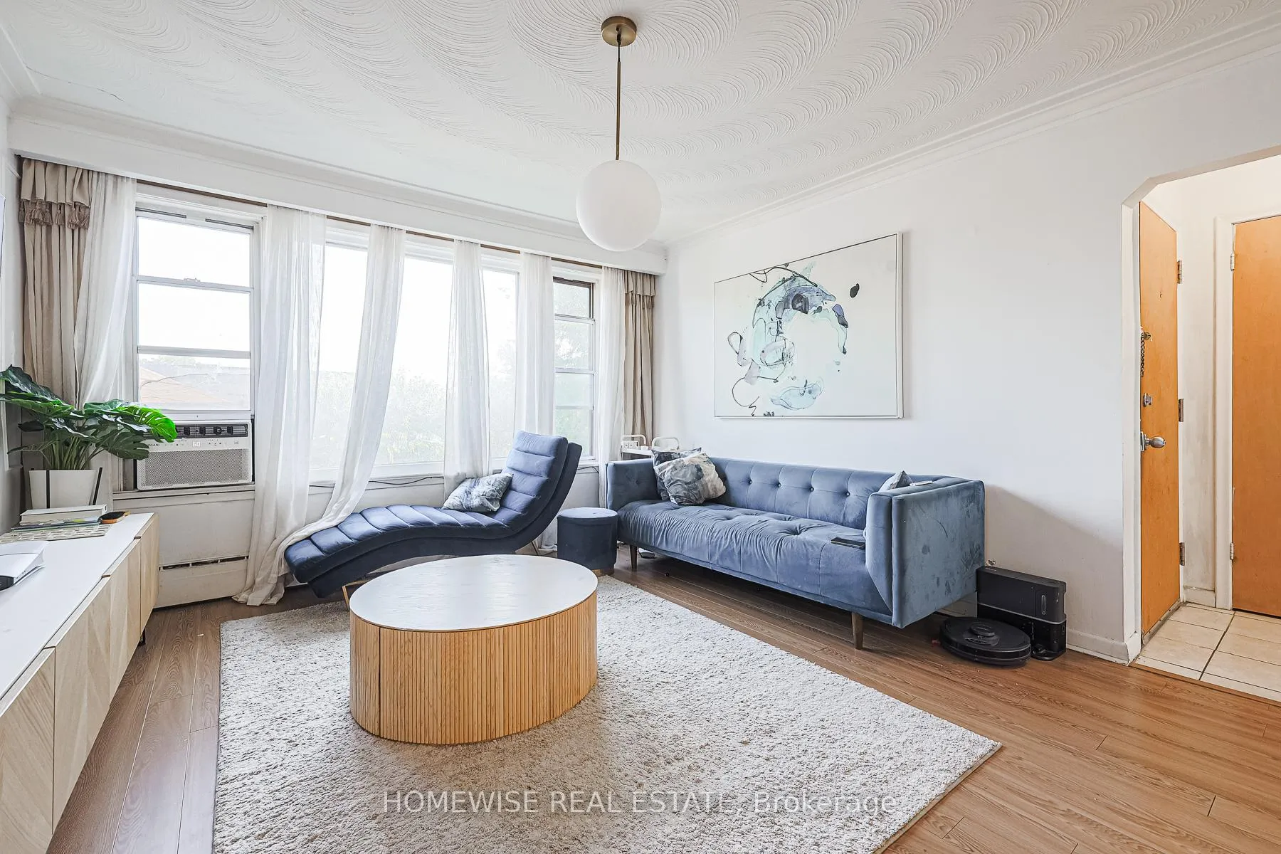 Photo 11 of 4 Lanark Avenue, Toronto, Oakwood Village — HOMEH