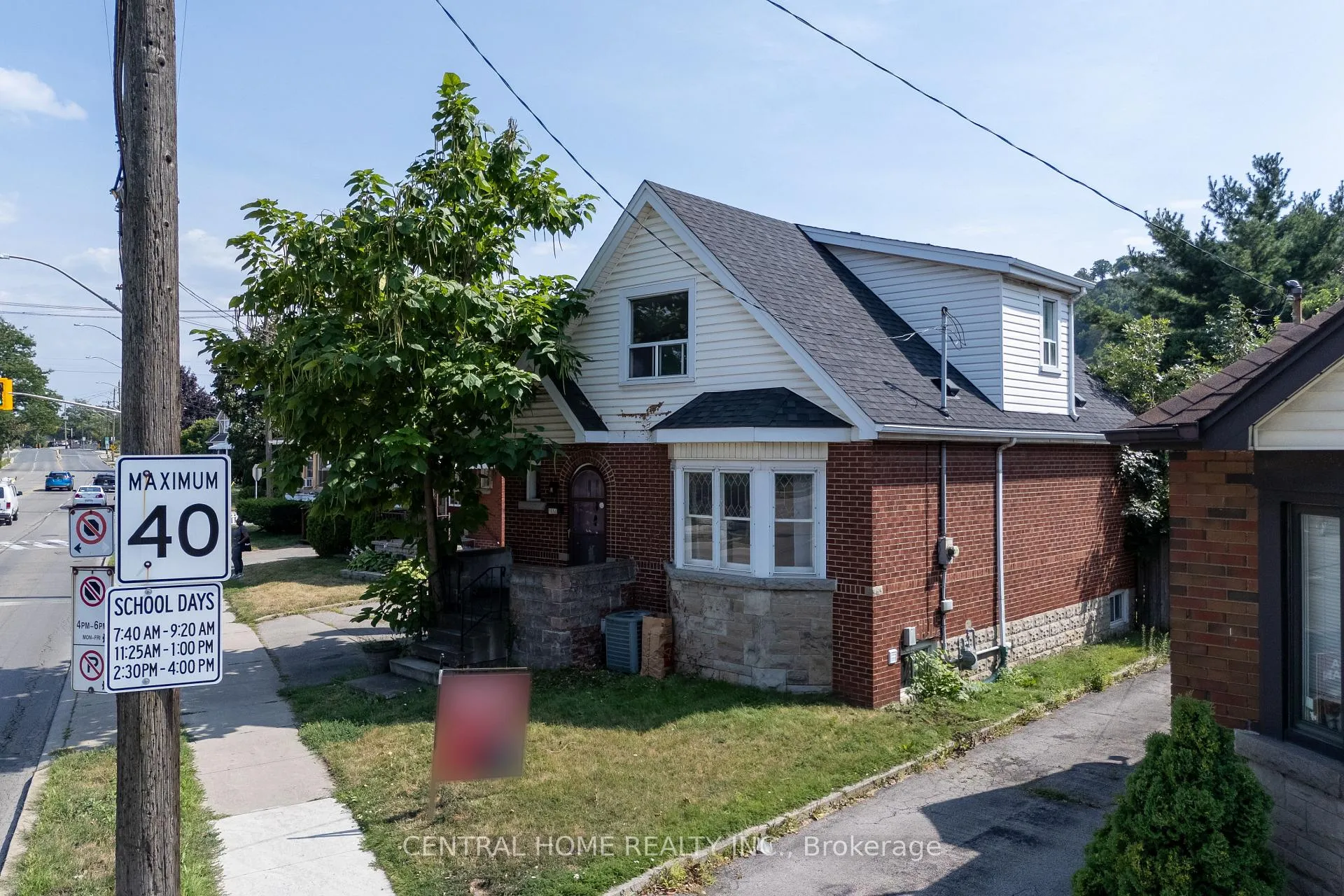 Front of 1650 King Street E