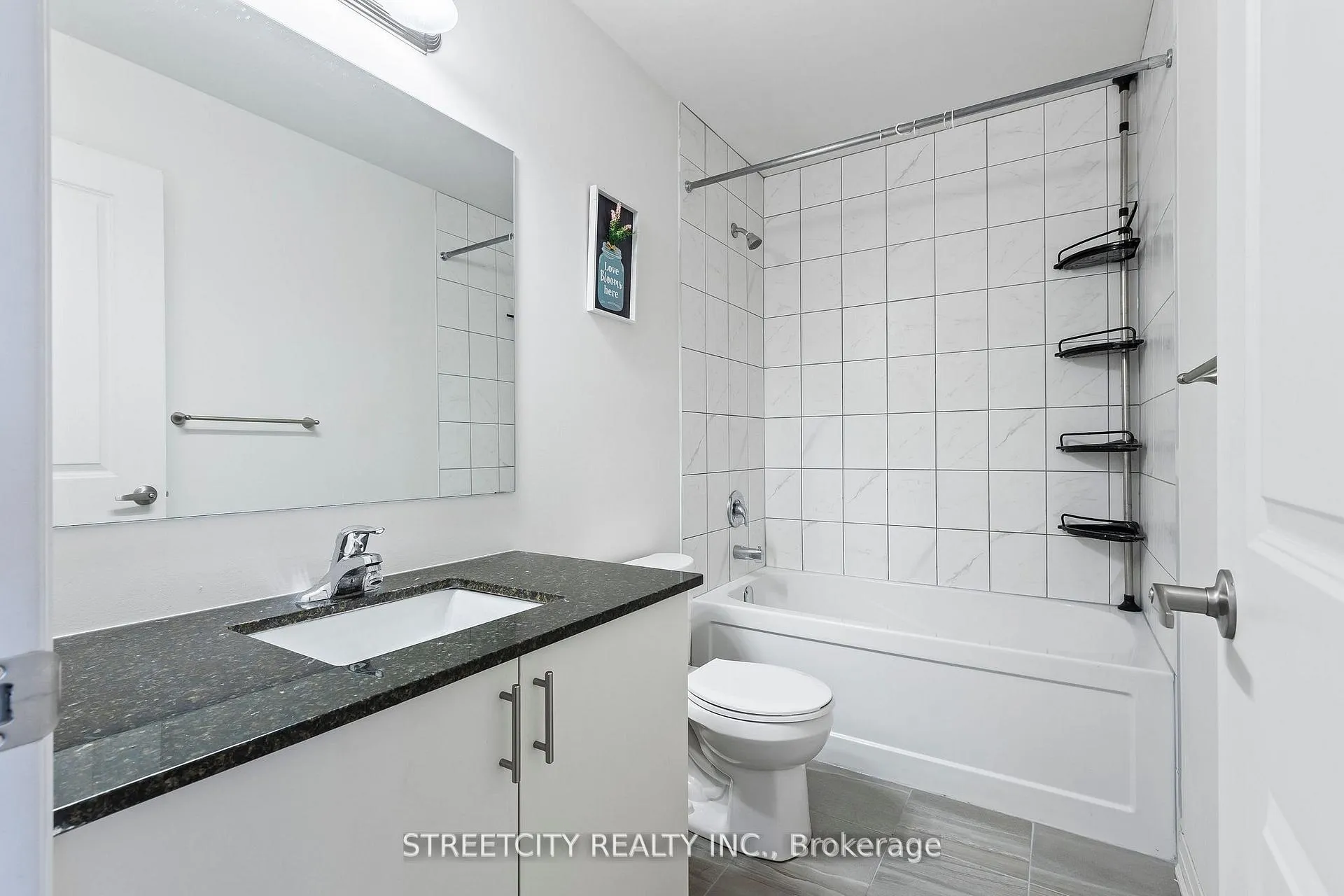 Photo 21 of 82 Middleton Street, Zorra, Thamesford — HOMEH