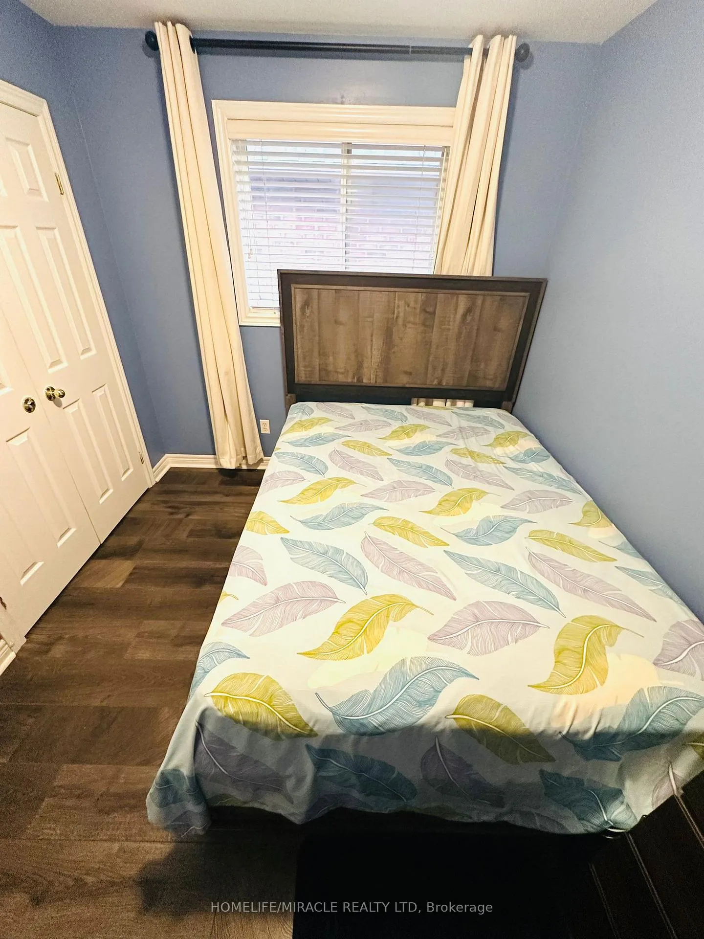 Photo 24 of 28 Peachwood Crescent, Hamilton, Stoney Creek — HOMEH