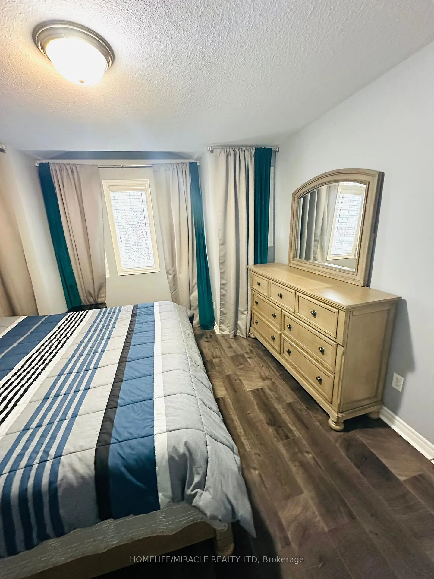Photo 38 of 28 Peachwood Crescent, Hamilton, Stoney Creek — HOMEH