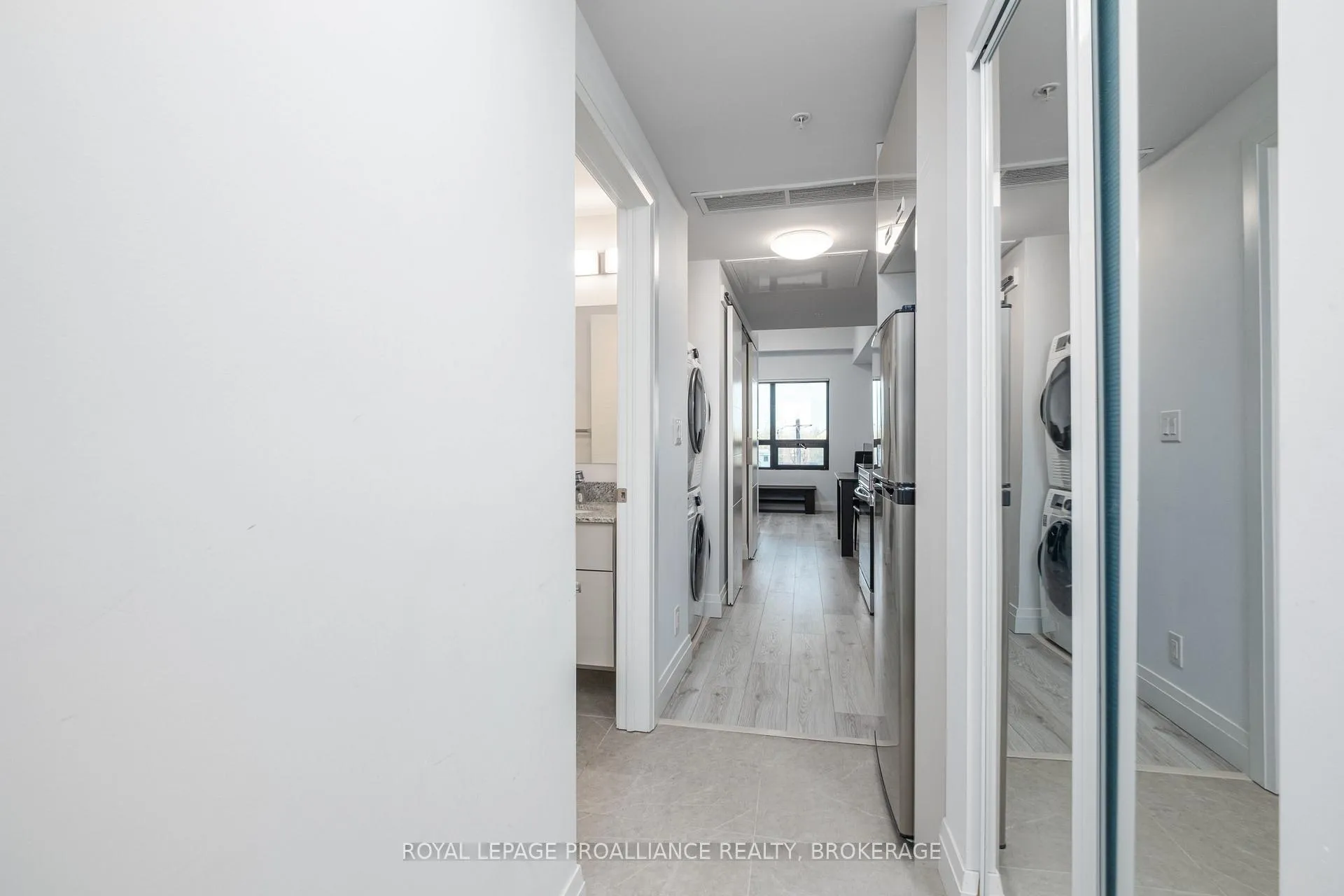 Photo 2 of Unit 415, 652 Princess Street, Kingston, Central City East — HOMEH