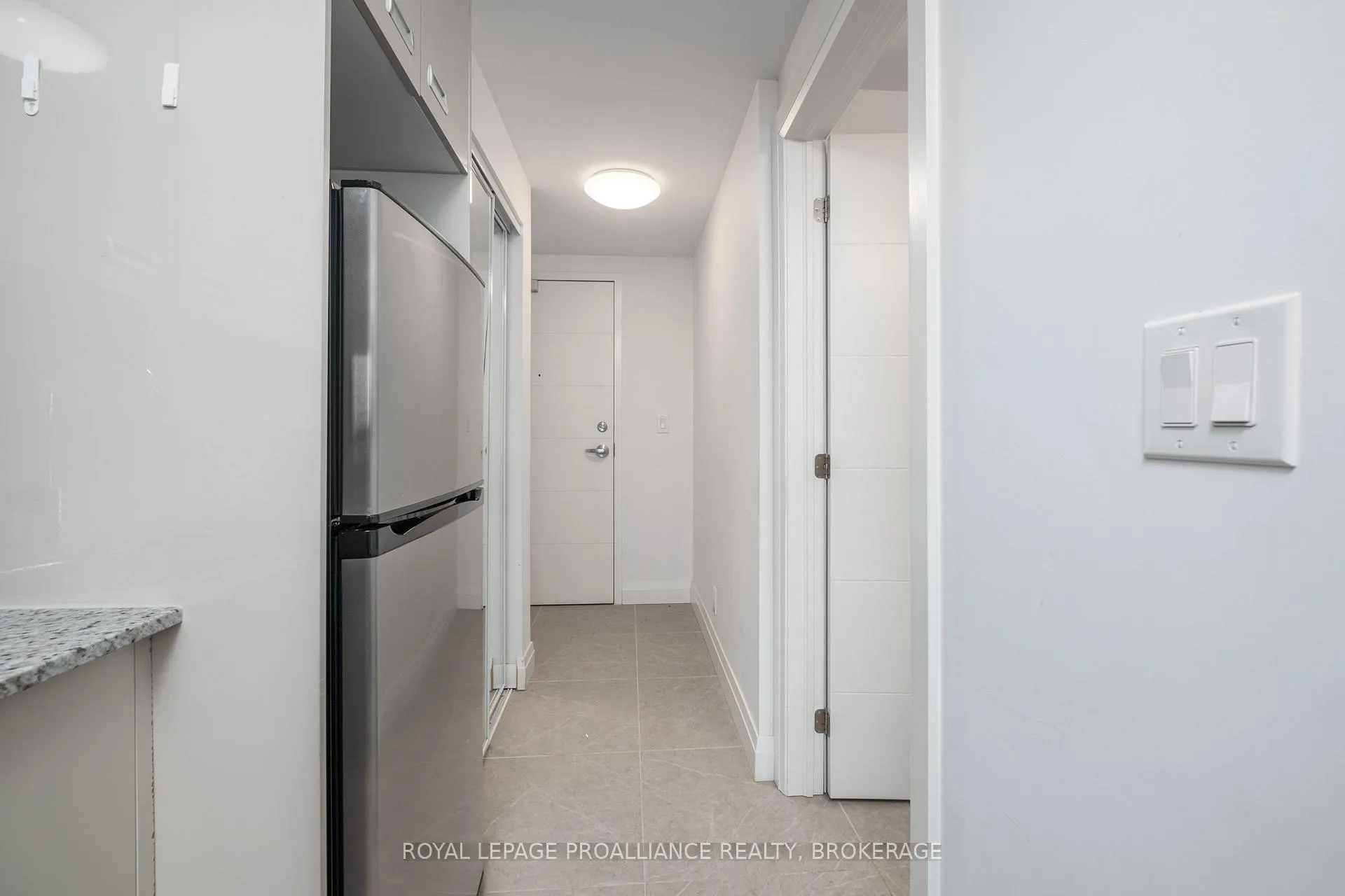 Photo 3 of Unit 415, 652 Princess Street, Kingston, Central City East — HOMEH