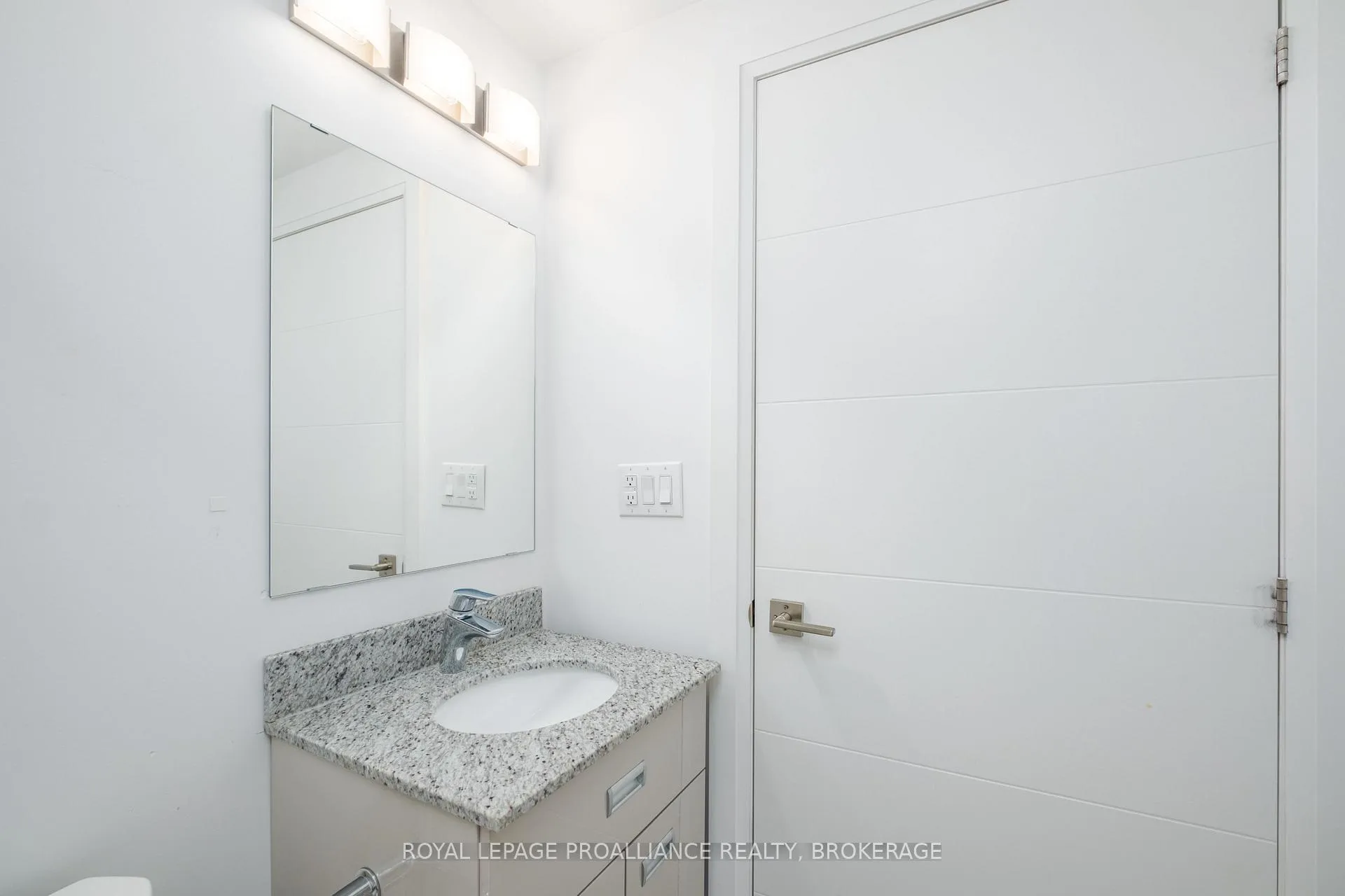 Photo 5 of Unit 415, 652 Princess Street, Kingston, Central City East — HOMEH