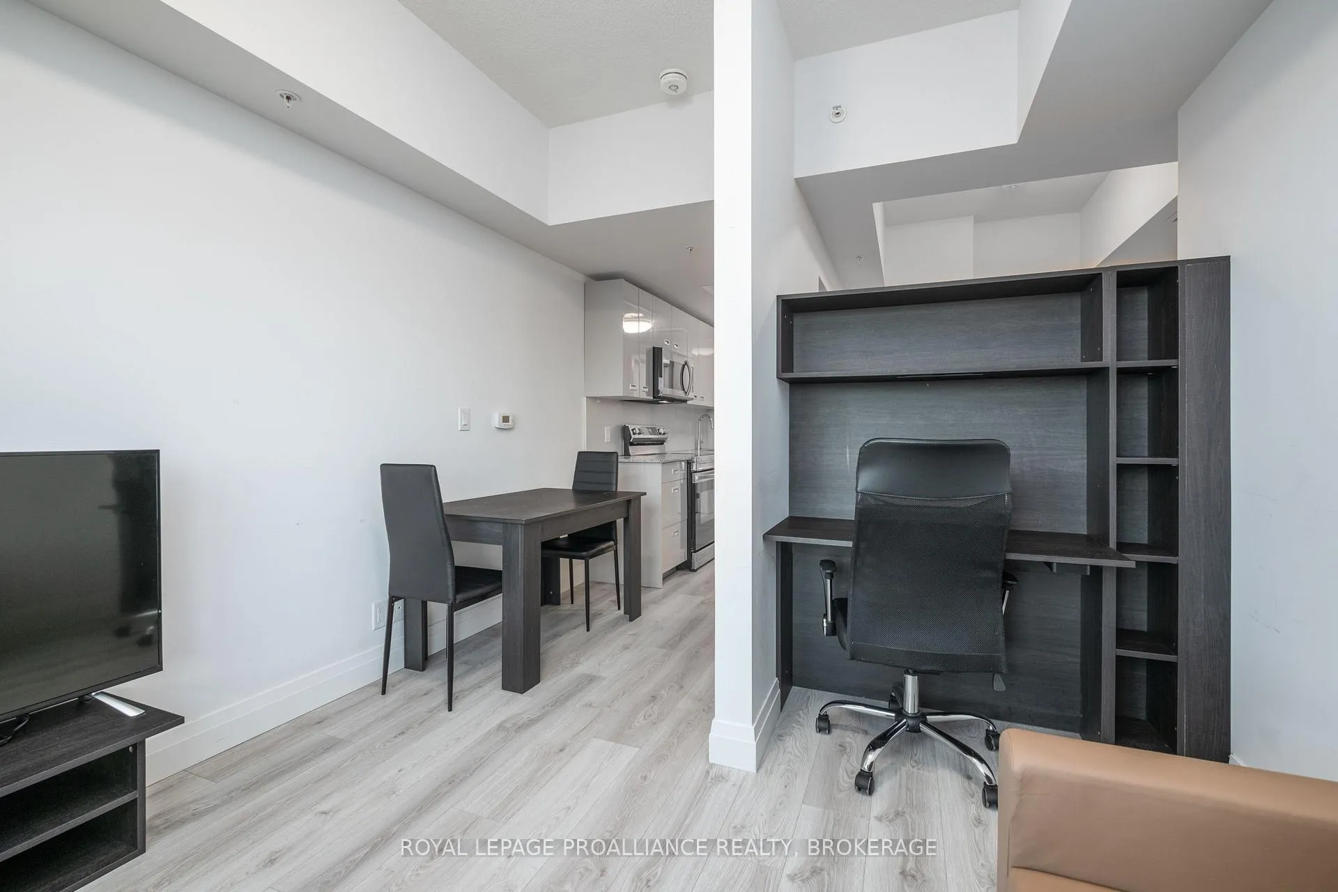 Photo 13 of Unit 415, 652 Princess Street, Kingston, Central City East — HOMEH