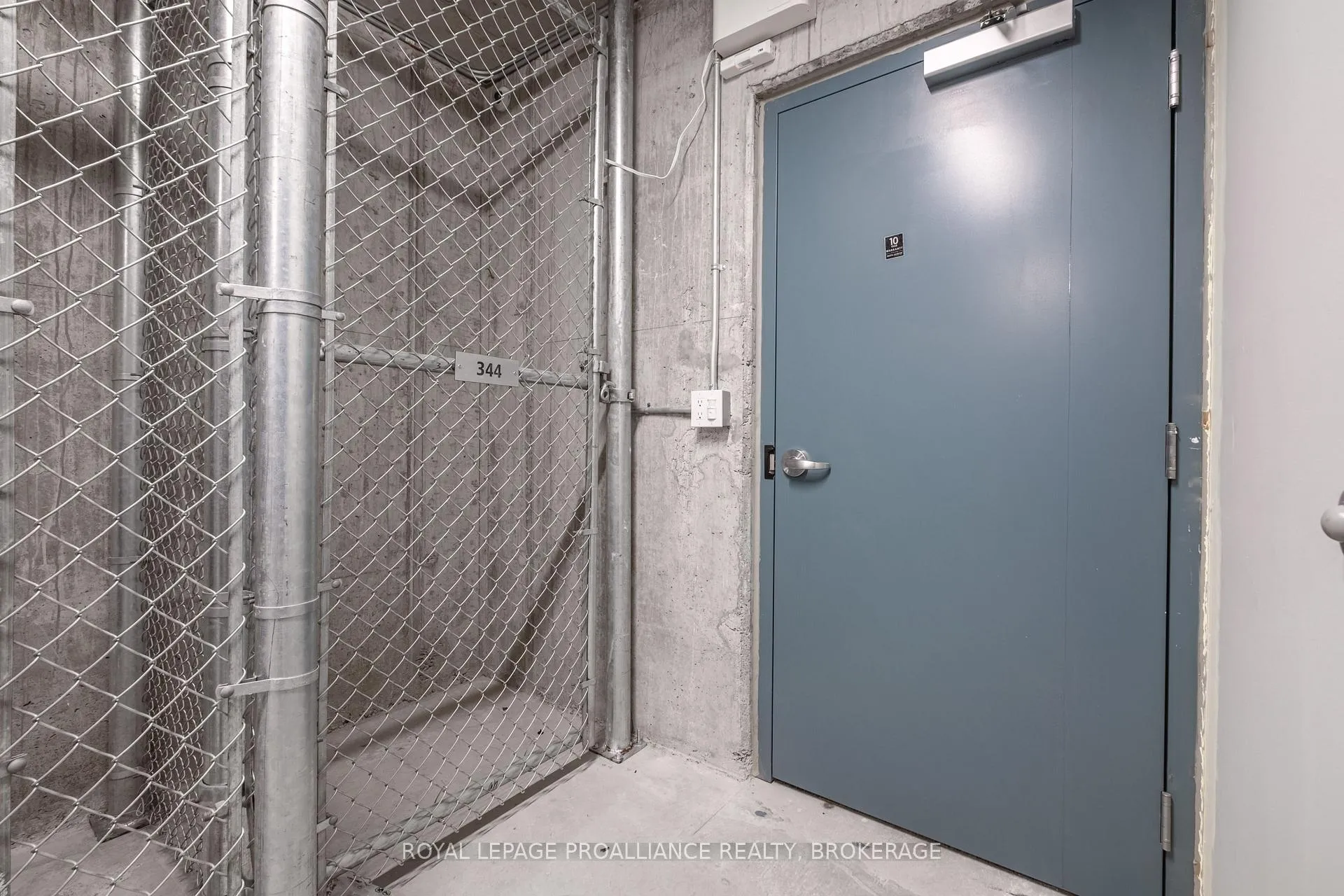 Photo 14 of Unit 415, 652 Princess Street, Kingston, Central City East — HOMEH