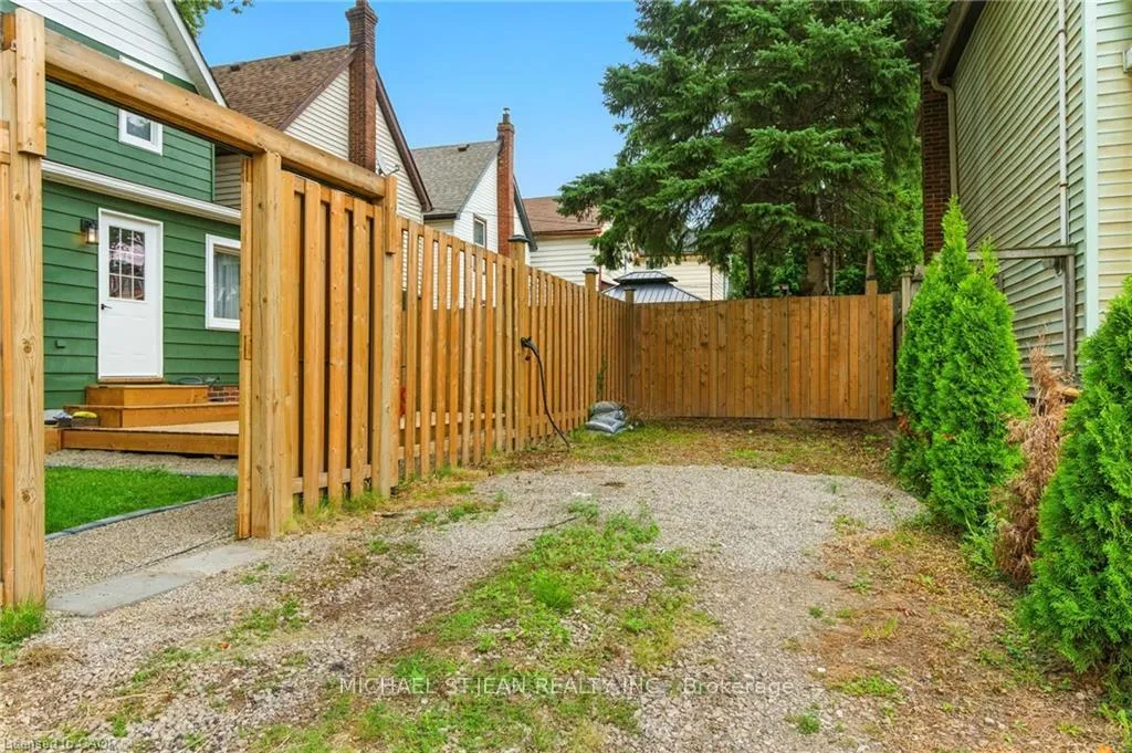 Photo 30 of 12 Francis Street, Hamilton, Central — HOMEH