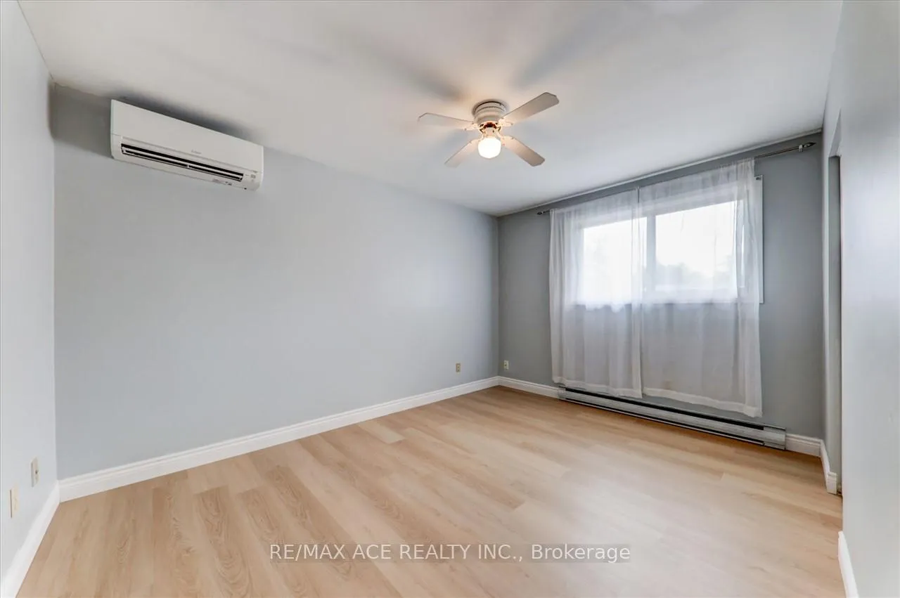 Photo 19 of Unit Main, 206 Mason Drive, Whitby, Downtown Whitby — HOMEH
