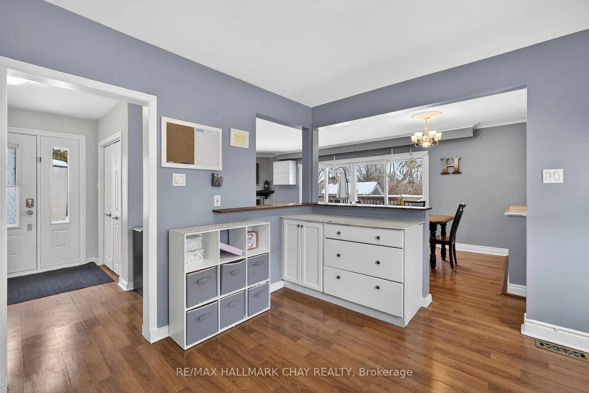 Photo 6 of 8 Ladywood Drive, Etobicoke, Thistletown-Beaumonde Heights — HOMEH