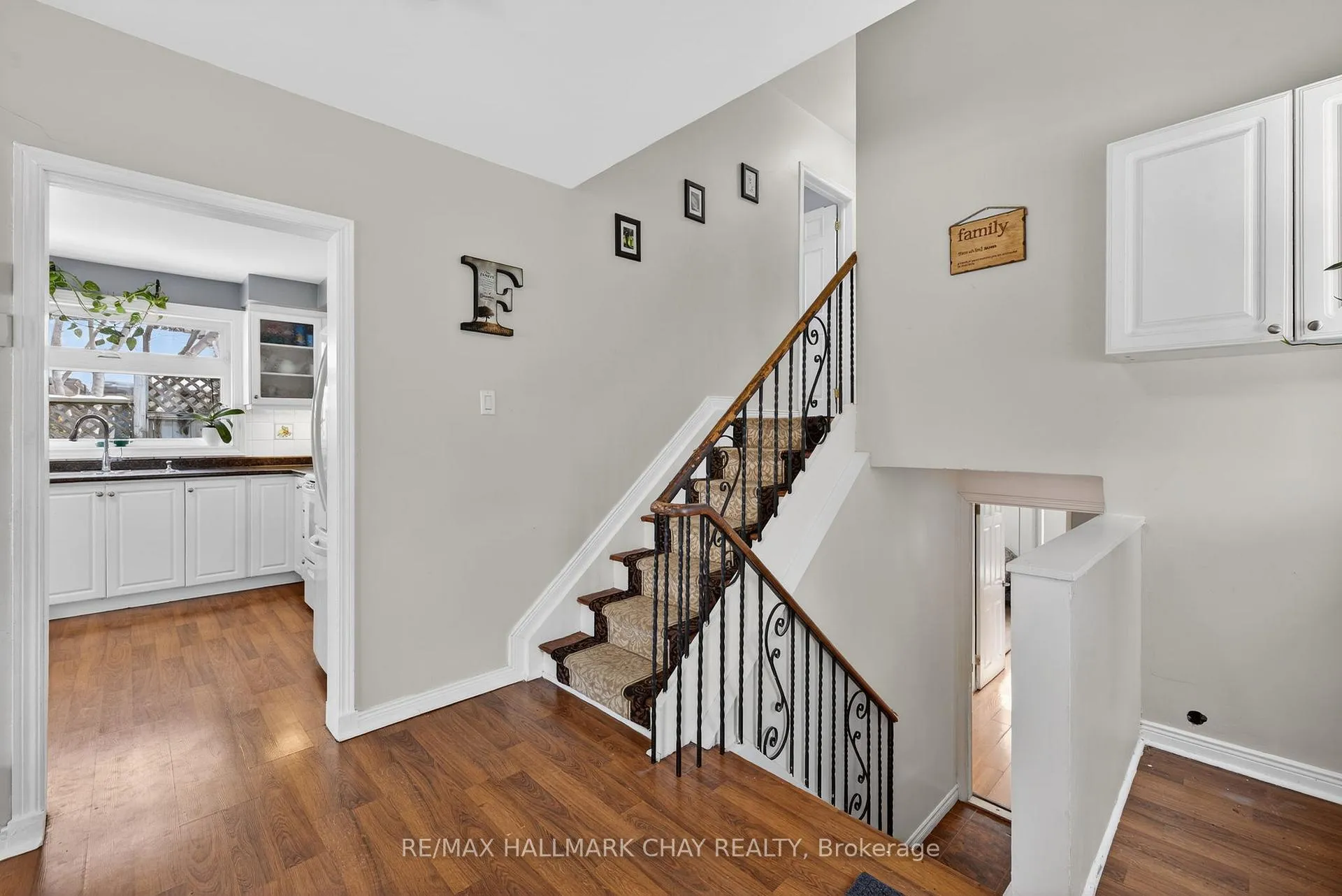 Photo 13 of 8 Ladywood Drive, Etobicoke, Thistletown-Beaumonde Heights — HOMEH