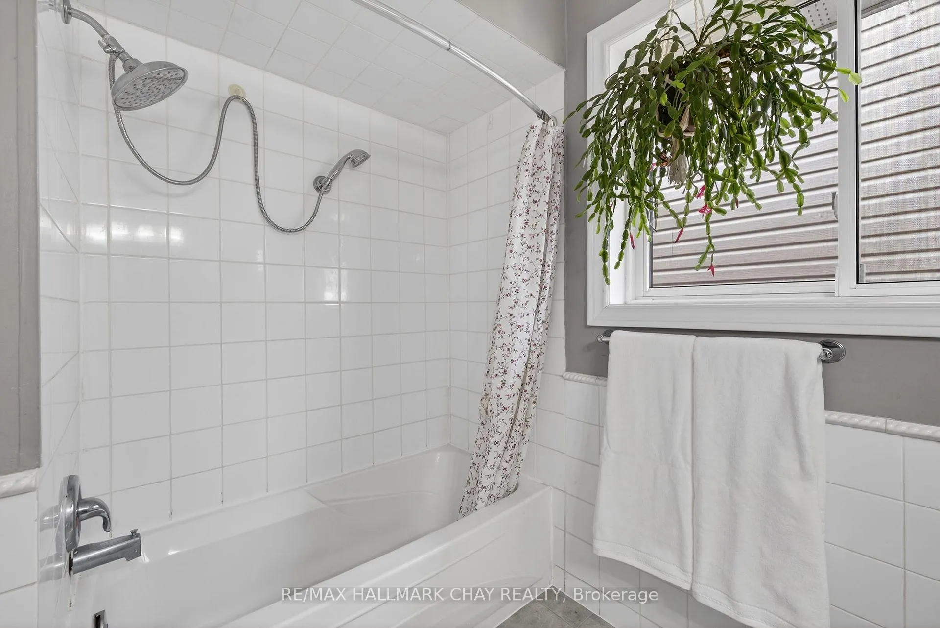 Photo 22 of 8 Ladywood Drive, Etobicoke, Thistletown-Beaumonde Heights — HOMEH
