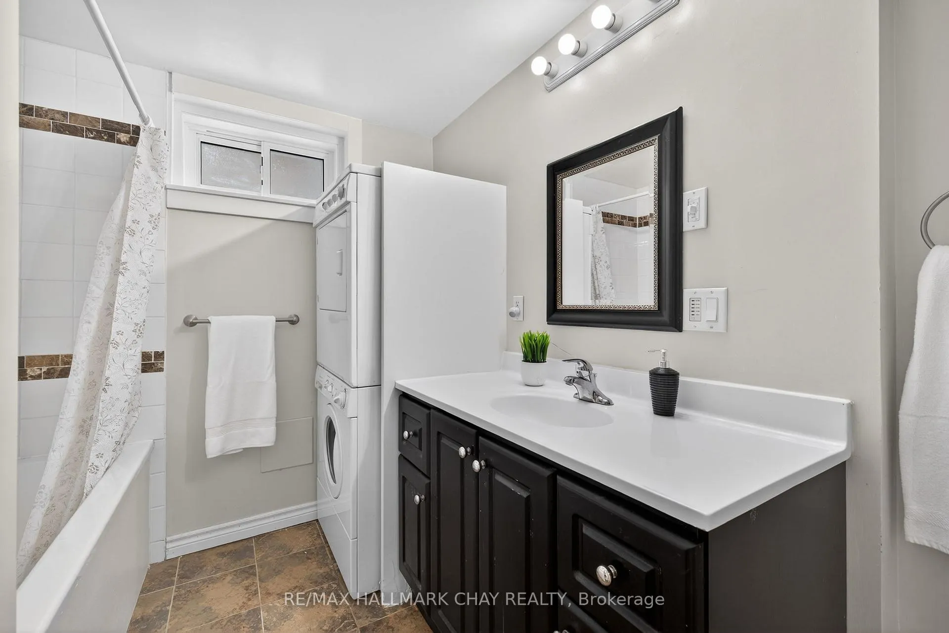 Photo 30 of 8 Ladywood Drive, Etobicoke, Thistletown-Beaumonde Heights — HOMEH