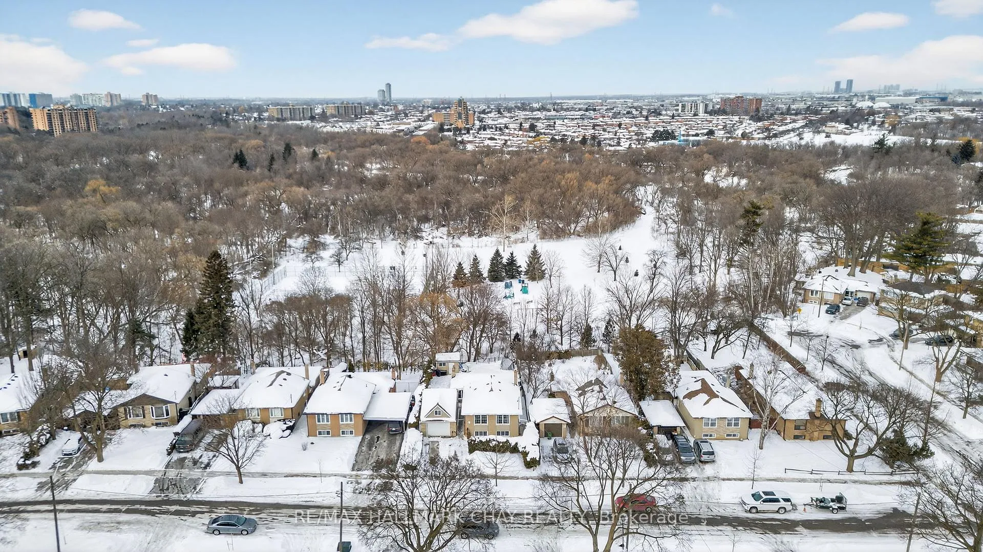 Photo 37 of 8 Ladywood Drive, Etobicoke, Thistletown-Beaumonde Heights — HOMEH