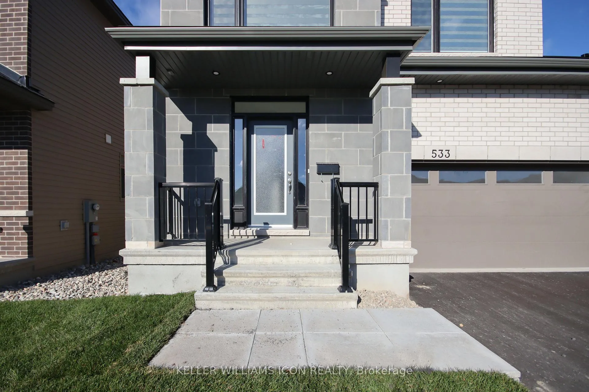 Photo 2 of 533 Bobolink Ridge, Ottawa, Stittsville (South) — HOMEH