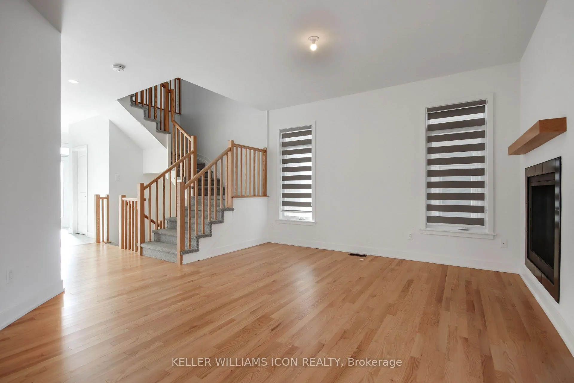 Photo 6 of 533 Bobolink Ridge, Ottawa, Stittsville (South) — HOMEH