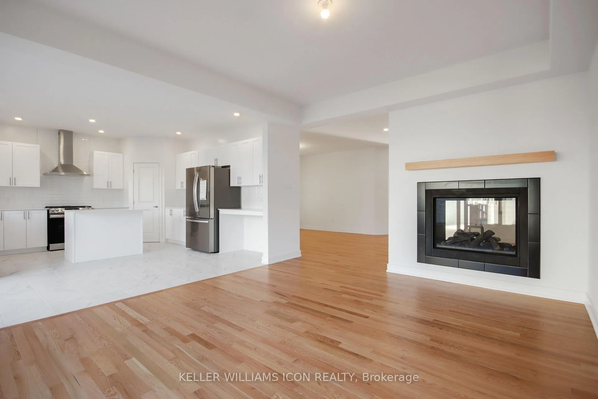 Photo 10 of 533 Bobolink Ridge, Ottawa, Stittsville (South) — HOMEH
