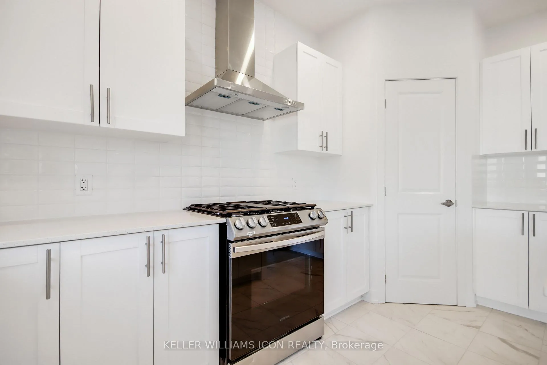 Photo 14 of 533 Bobolink Ridge, Ottawa, Stittsville (South) — HOMEH