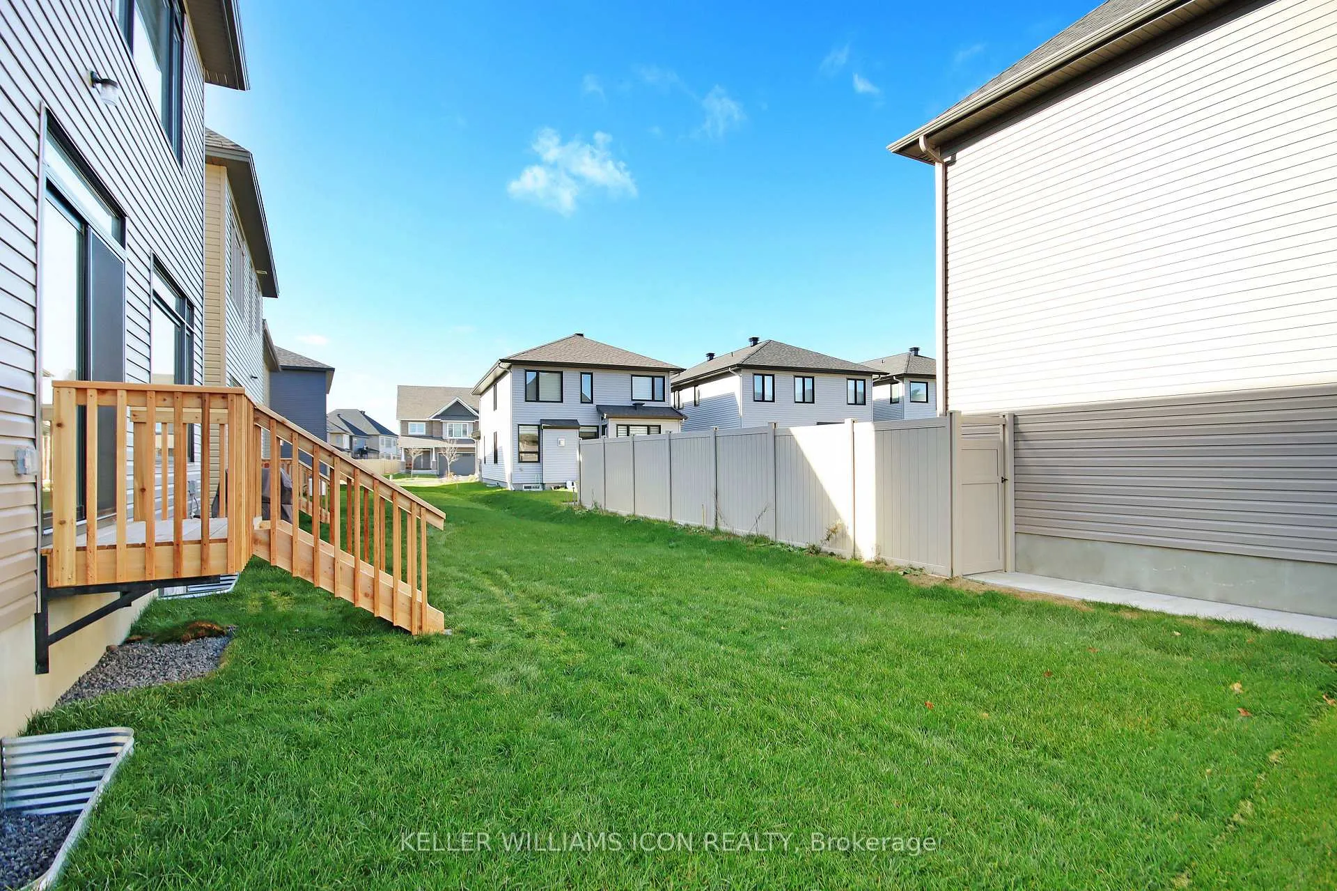 Photo 35 of 533 Bobolink Ridge, Ottawa, Stittsville (South) — HOMEH