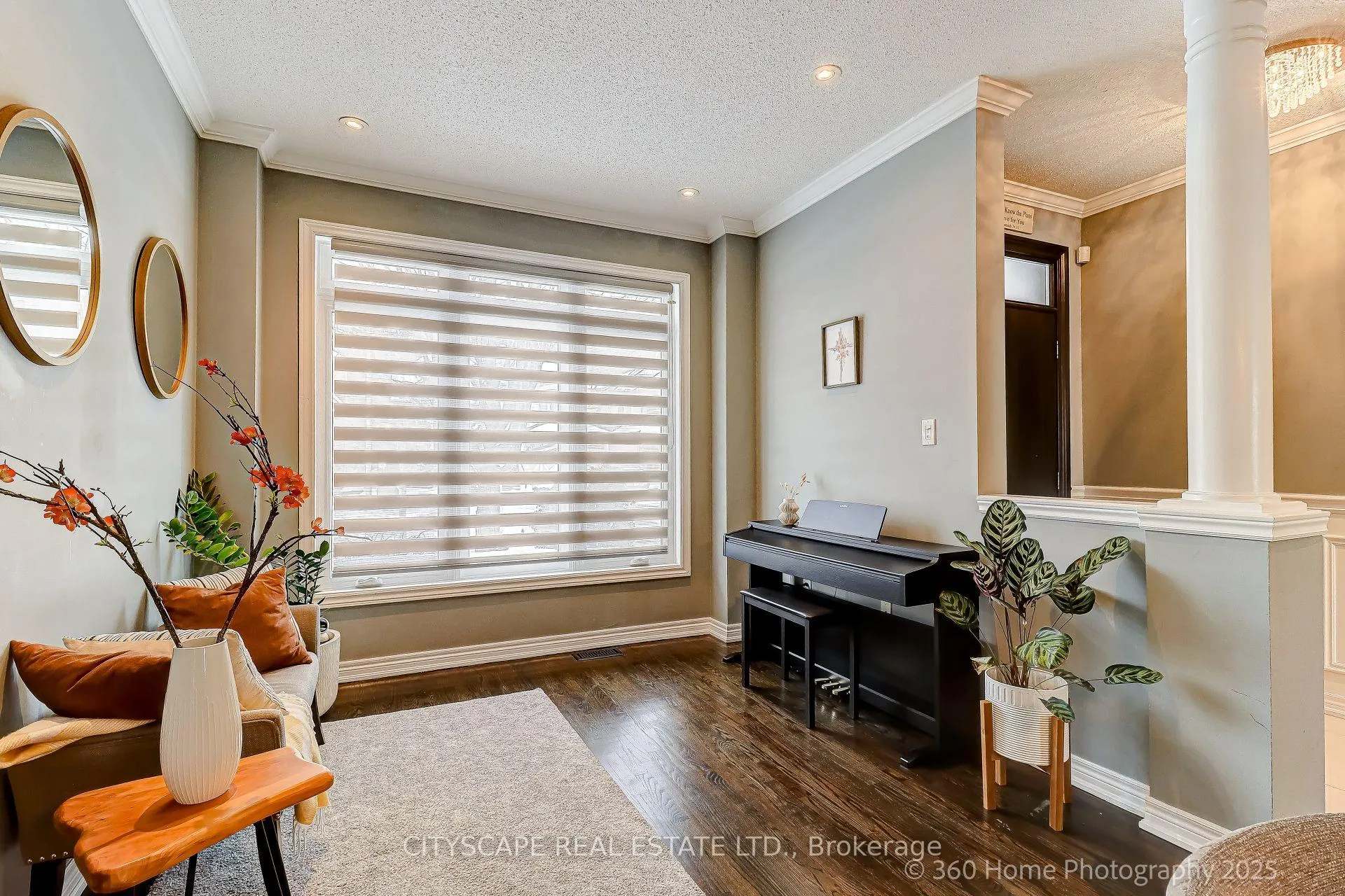Photo 5 of 381 Summeridge Drive, Vaughan, Patterson — HOMEH