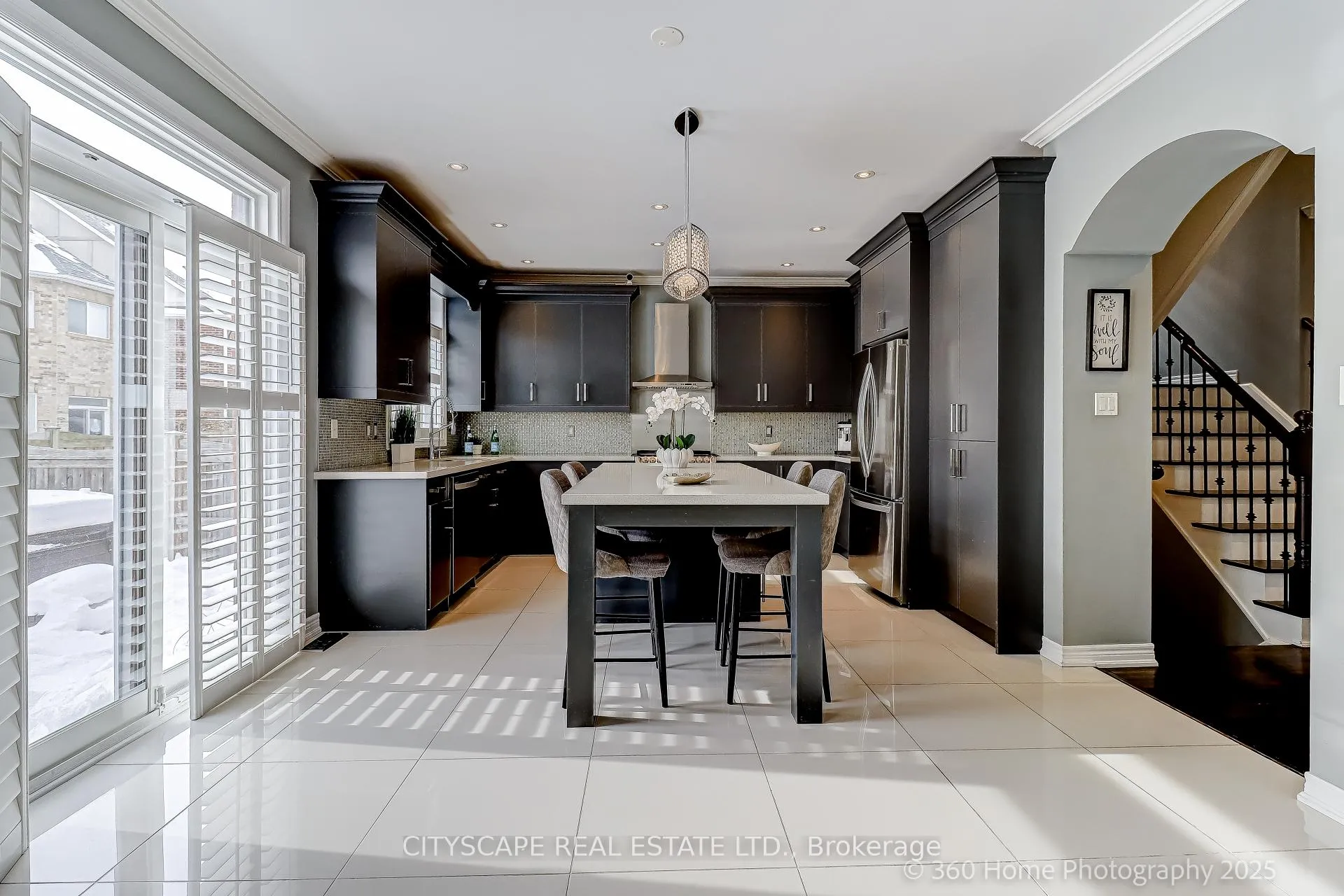 Photo 10 of 381 Summeridge Drive, Vaughan, Patterson — HOMEH