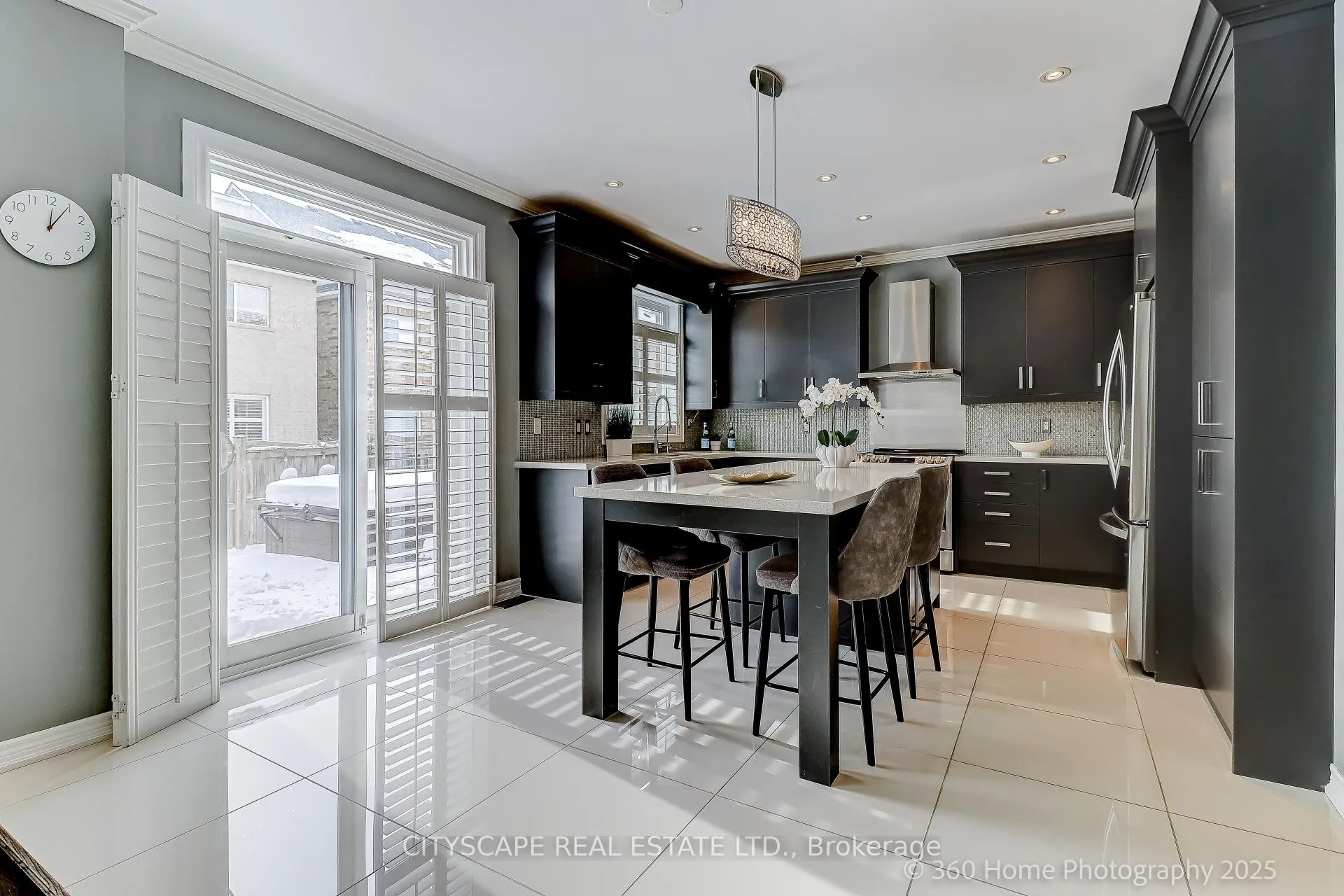 Photo 12 of 381 Summeridge Drive, Vaughan, Patterson — HOMEH