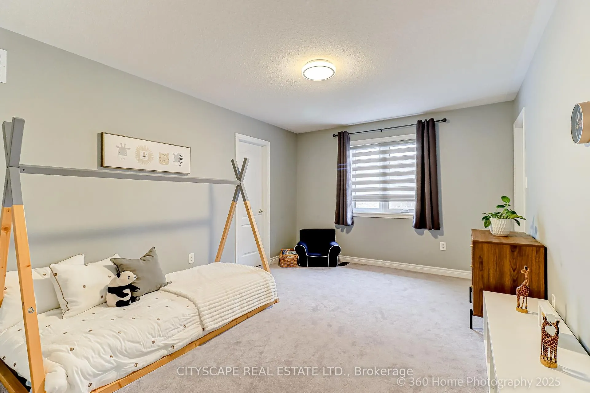 Photo 21 of 381 Summeridge Drive, Vaughan, Patterson — HOMEH