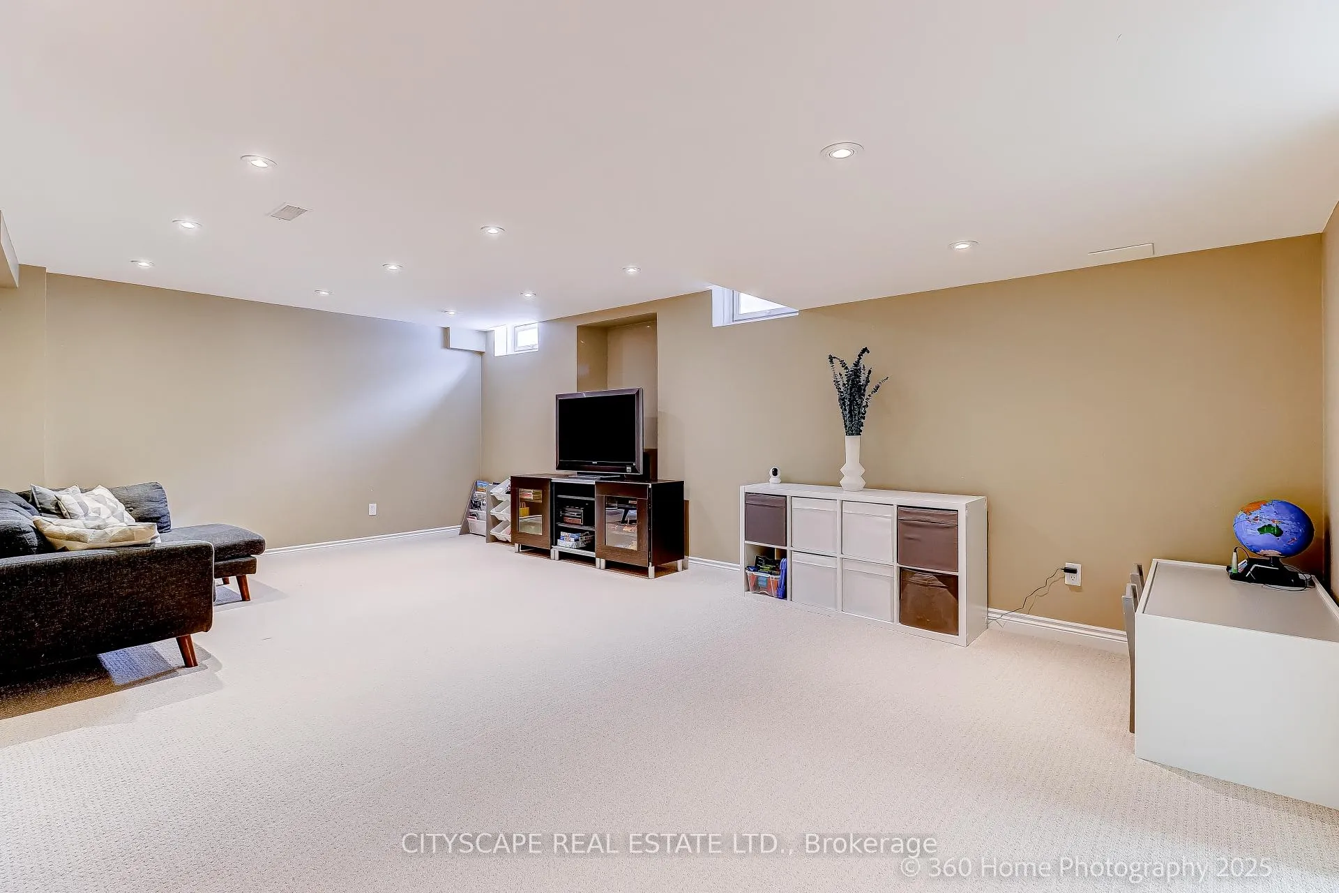 Photo 26 of 381 Summeridge Drive, Vaughan, Patterson — HOMEH