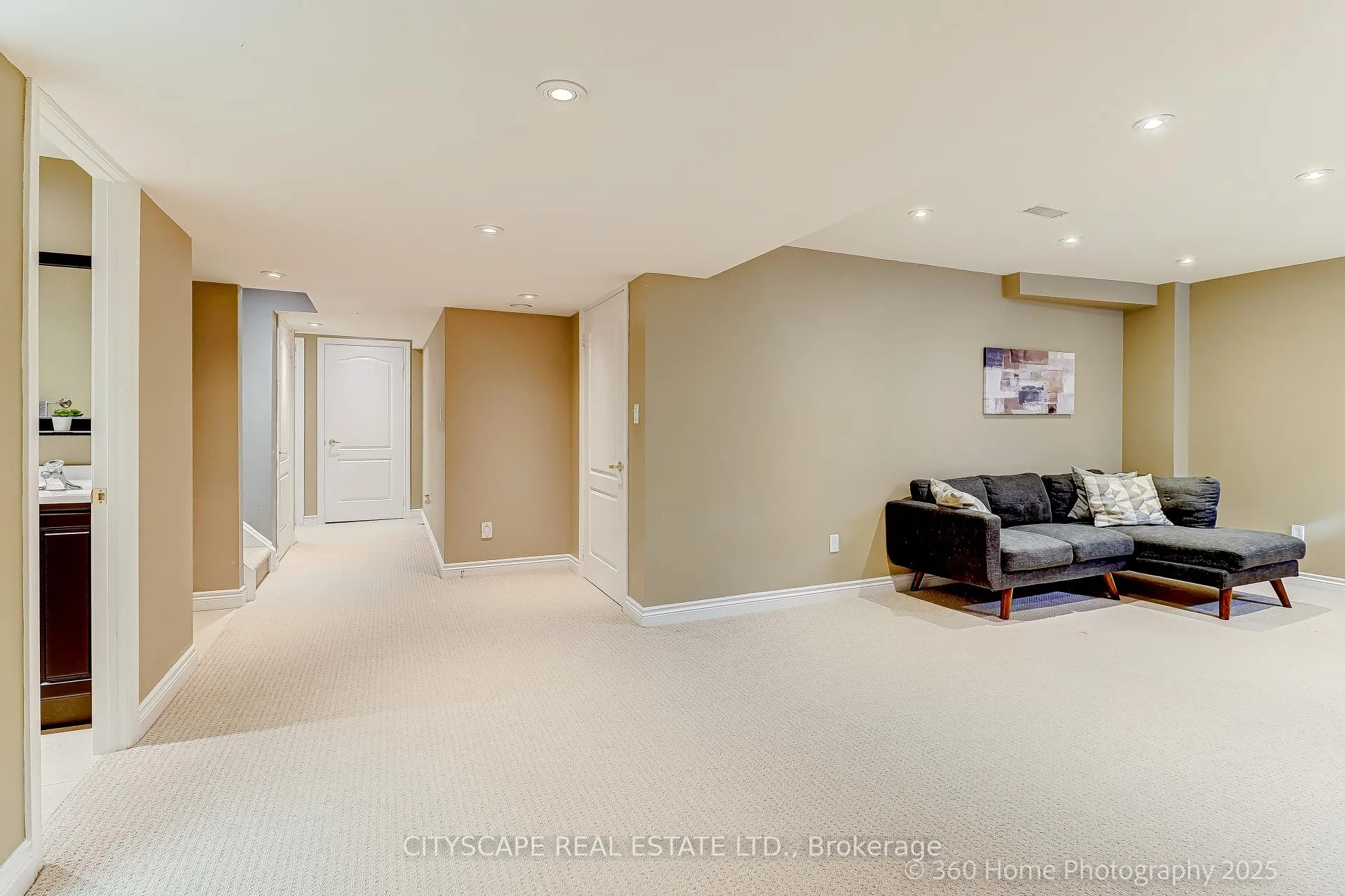 Photo 29 of 381 Summeridge Drive, Vaughan, Patterson — HOMEH