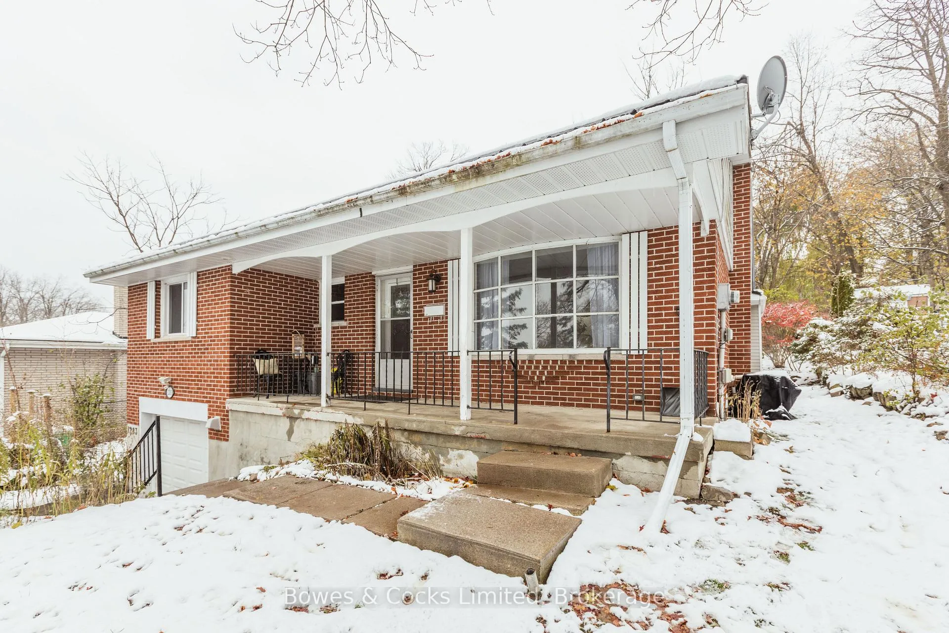 Photo 3 of 1283 Amundsen Avenue, Peterborough, Northcrest Ward 5 — HOMEH