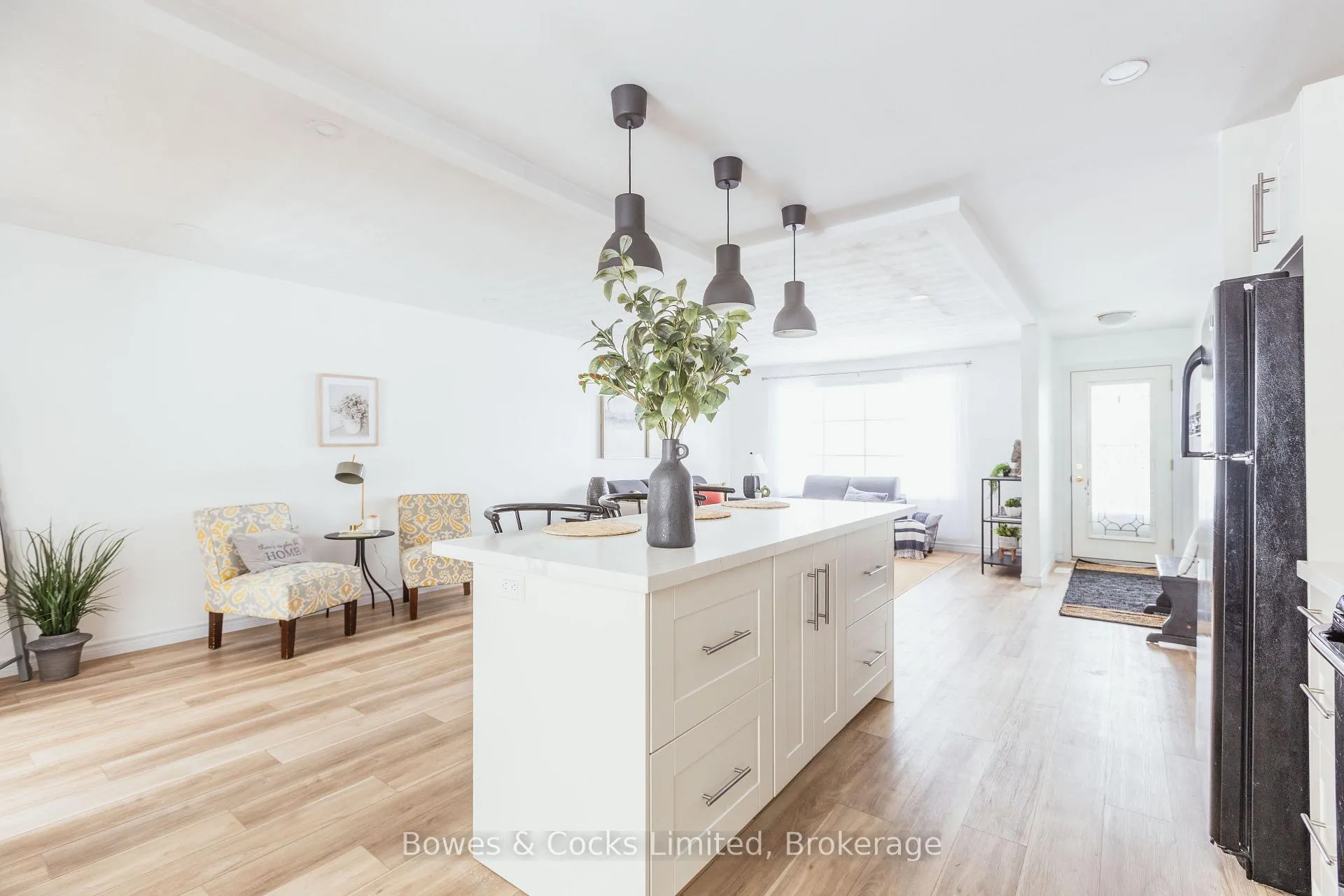 Photo 15 of 1283 Amundsen Avenue, Peterborough, Northcrest Ward 5 — HOMEH