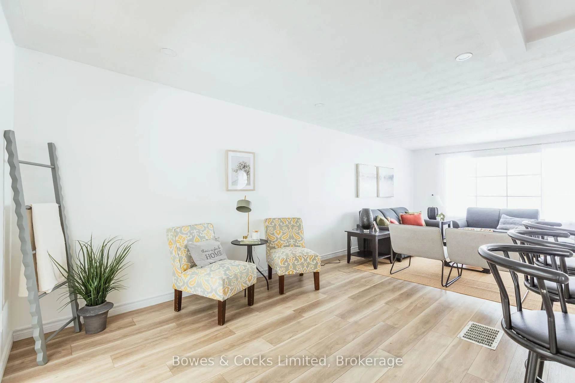 Photo 21 of 1283 Amundsen Avenue, Peterborough, Northcrest Ward 5 — HOMEH