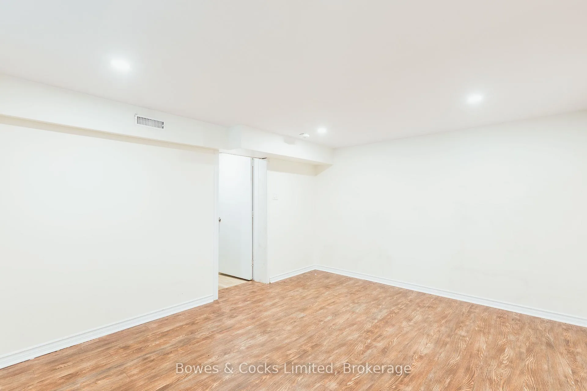 Photo 35 of 1283 Amundsen Avenue, Peterborough, Northcrest Ward 5 — HOMEH