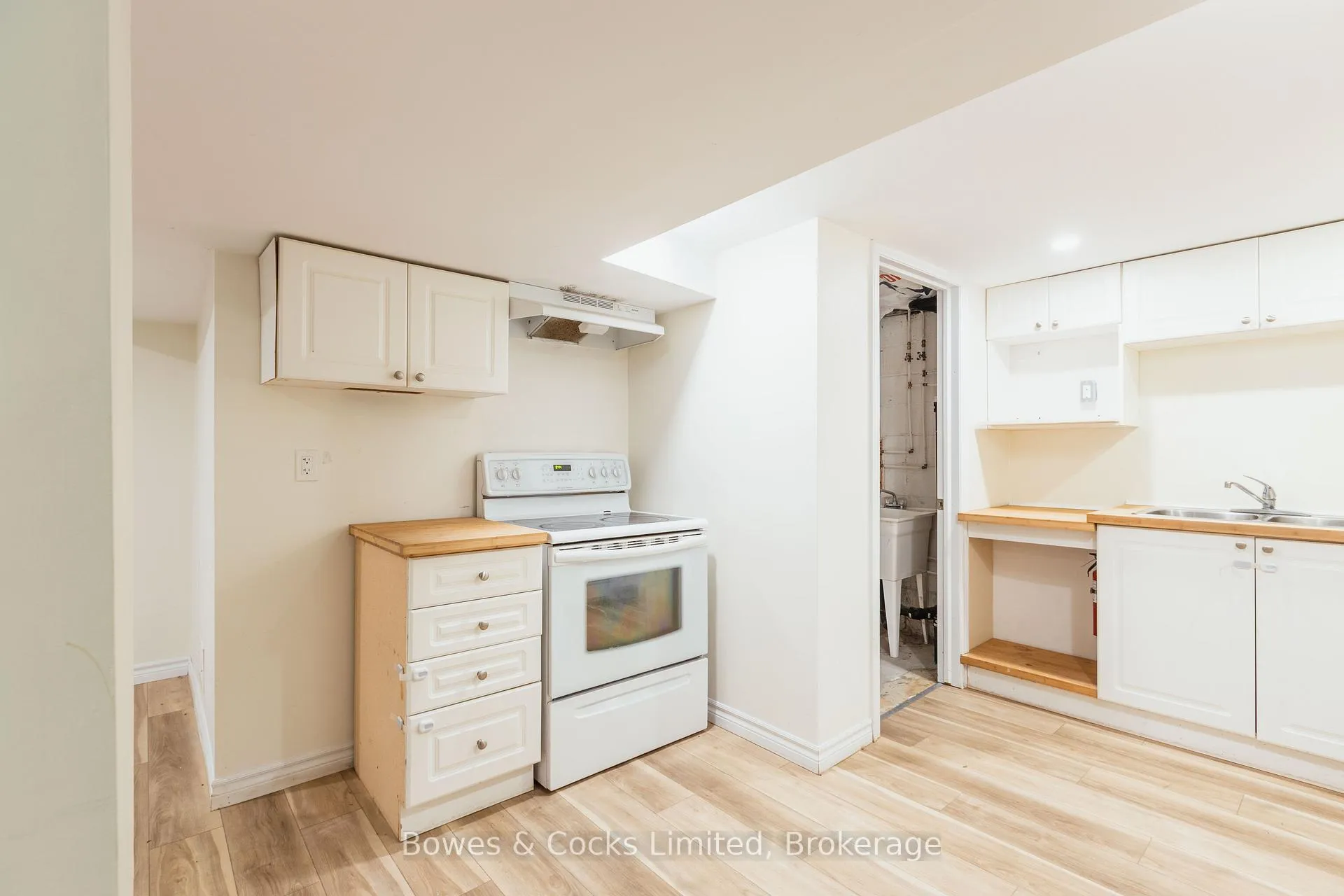 Photo 36 of 1283 Amundsen Avenue, Peterborough, Northcrest Ward 5 — HOMEH