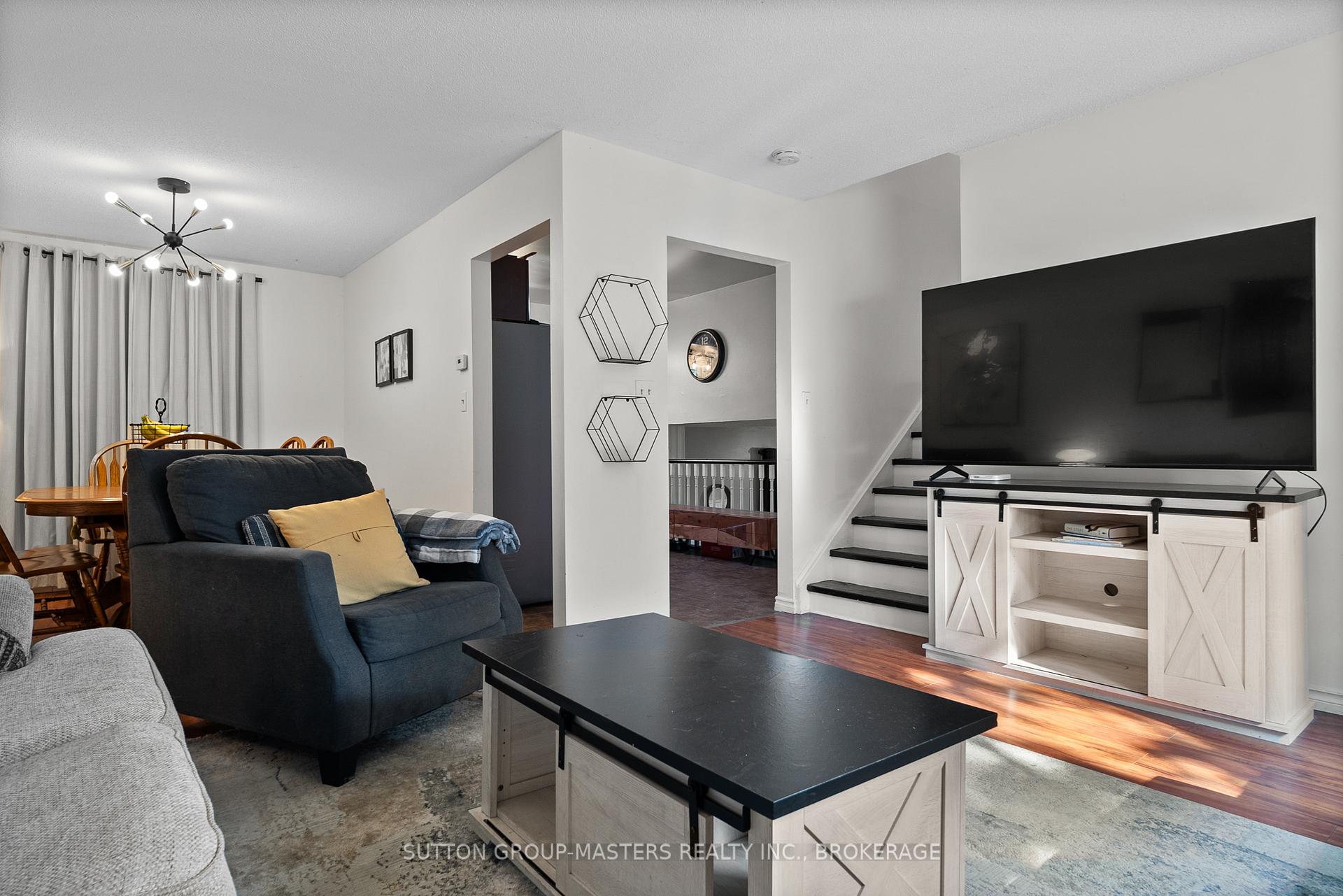 Photo 9 of 66 Nicholson Crescent, Loyalist, Amherstview — HOMEH