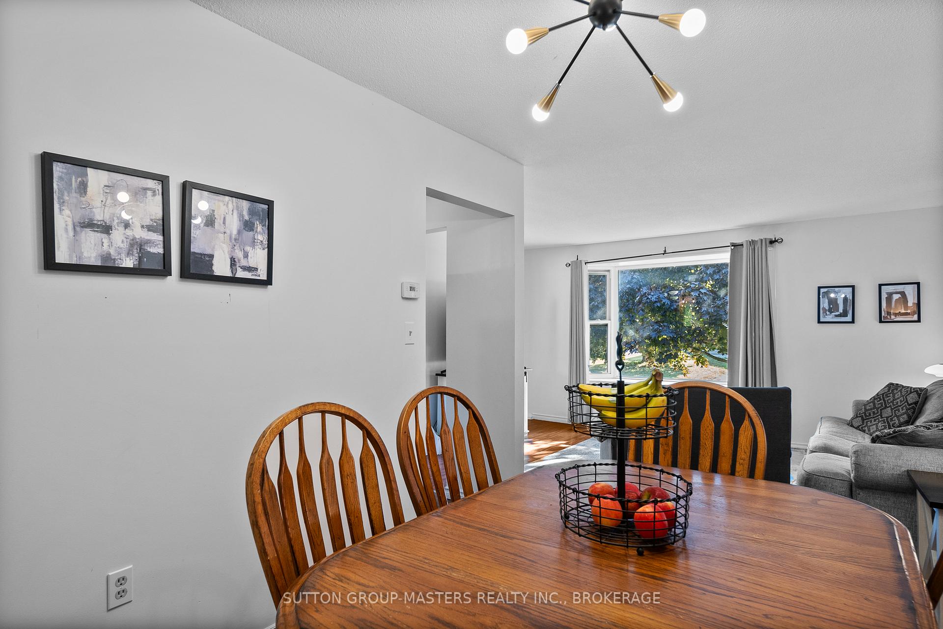 Photo 11 of 66 Nicholson Crescent, Loyalist, Amherstview — HOMEH