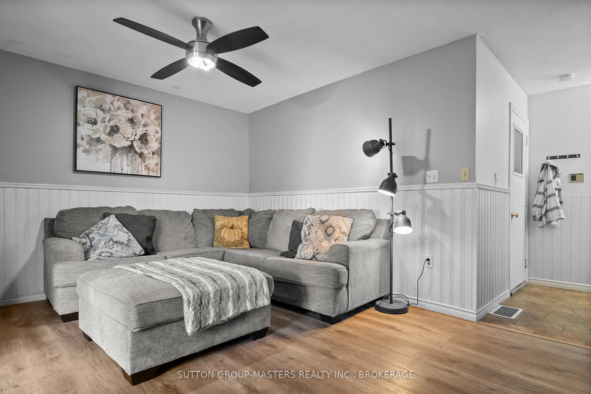 Photo 16 of 66 Nicholson Crescent, Loyalist, Amherstview — HOMEH