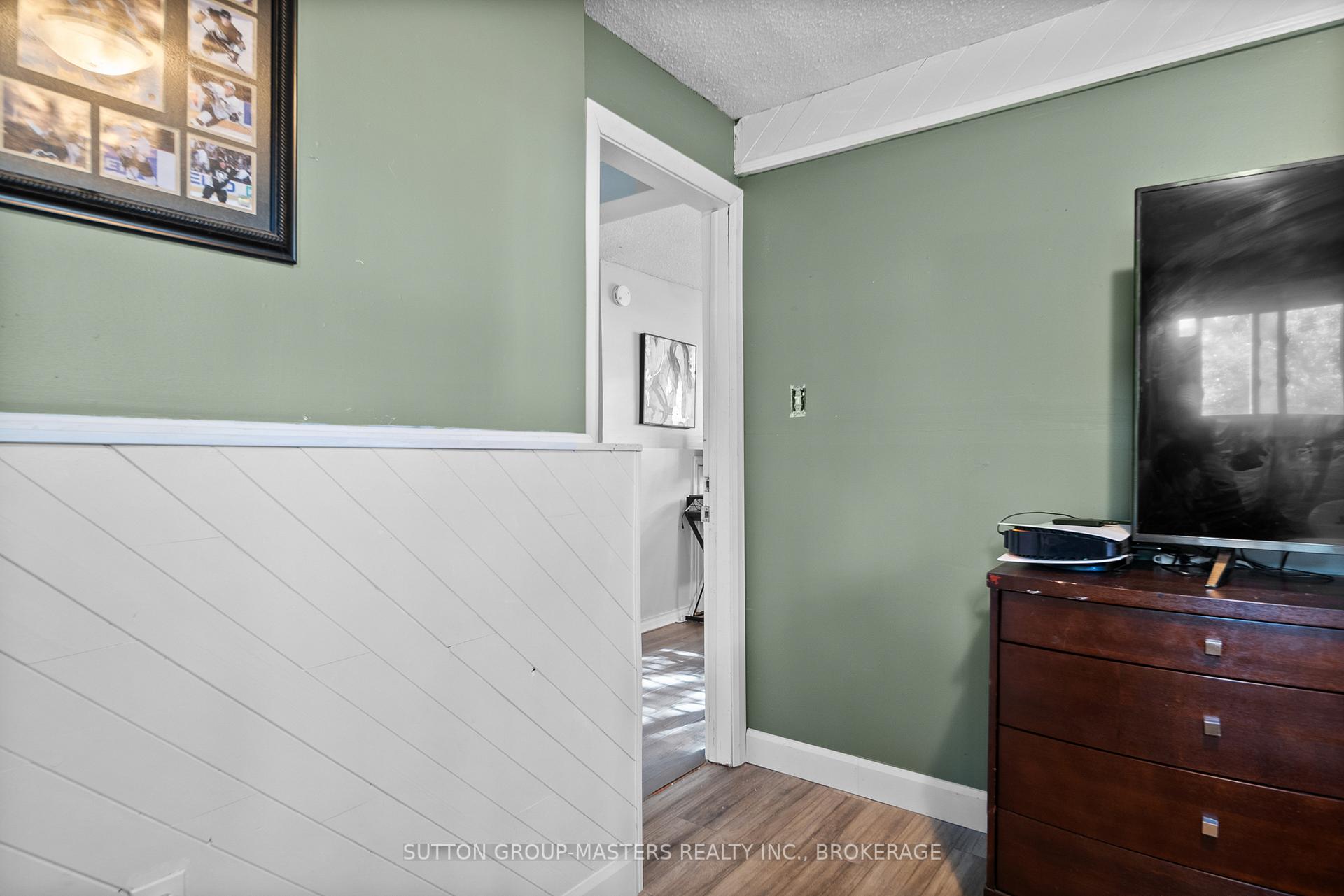 Photo 31 of 66 Nicholson Crescent, Loyalist, Amherstview — HOMEH