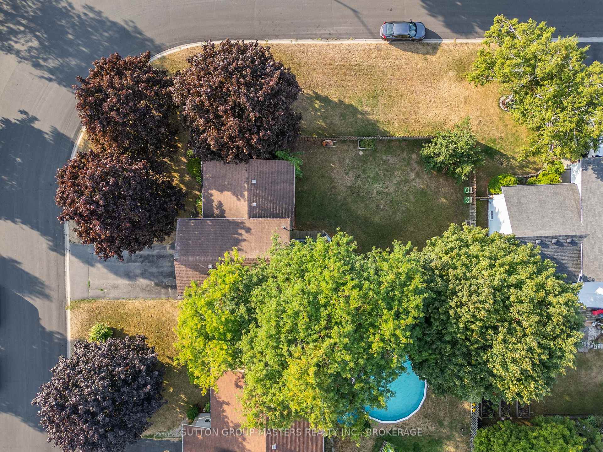 Photo 39 of 66 Nicholson Crescent, Loyalist, Amherstview — HOMEH