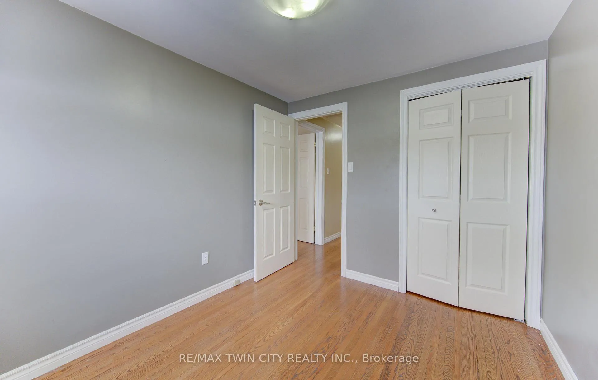 Photo 15 of Unit A, 600 Mount Anne Drive, Waterloo — HOMEH
