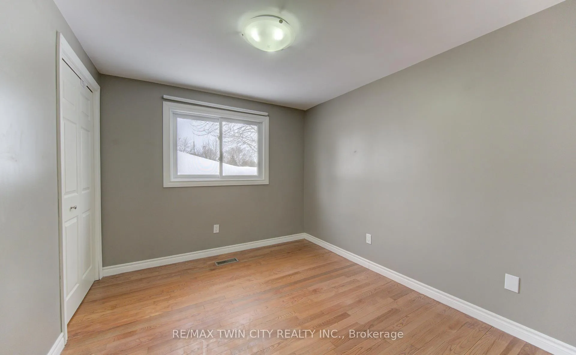 Photo 16 of Unit A, 600 Mount Anne Drive, Waterloo — HOMEH
