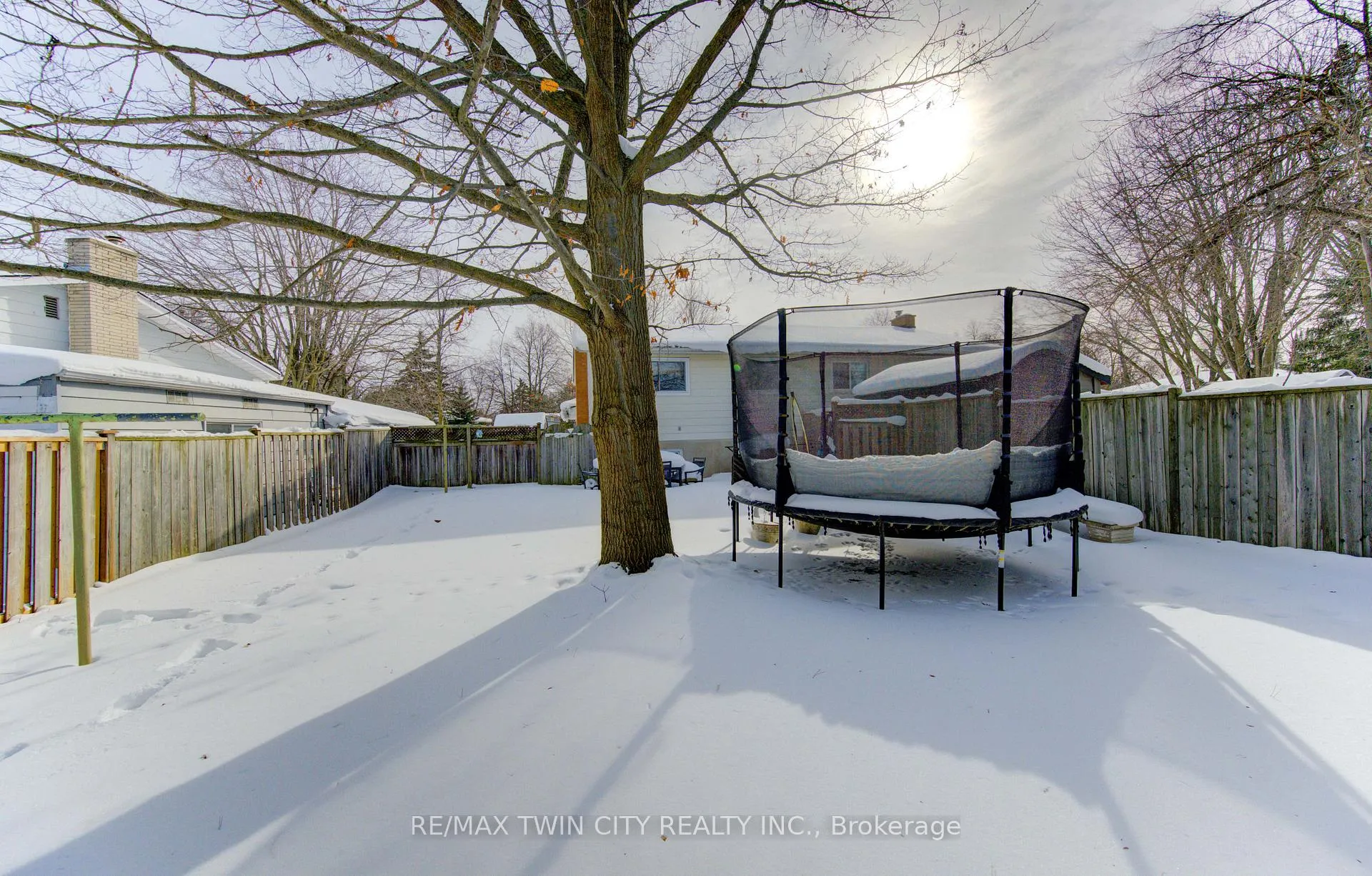 Photo 31 of Unit A, 600 Mount Anne Drive, Waterloo — HOMEH