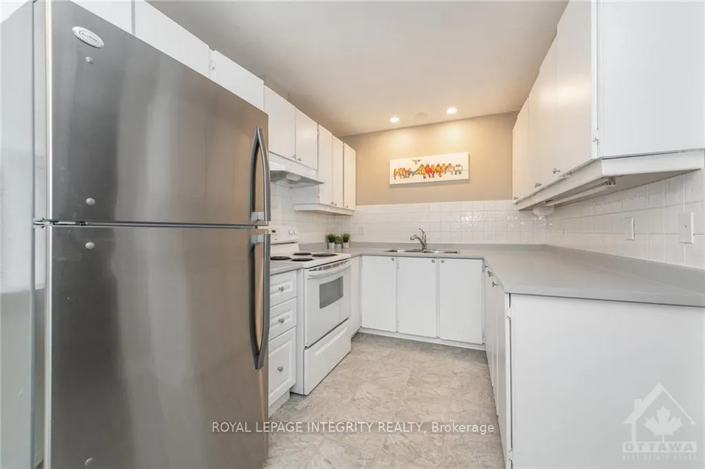 Photo 13 of 170 Salter Crescent, Ottawa, Kanata - Beaverbrook — HOMEH