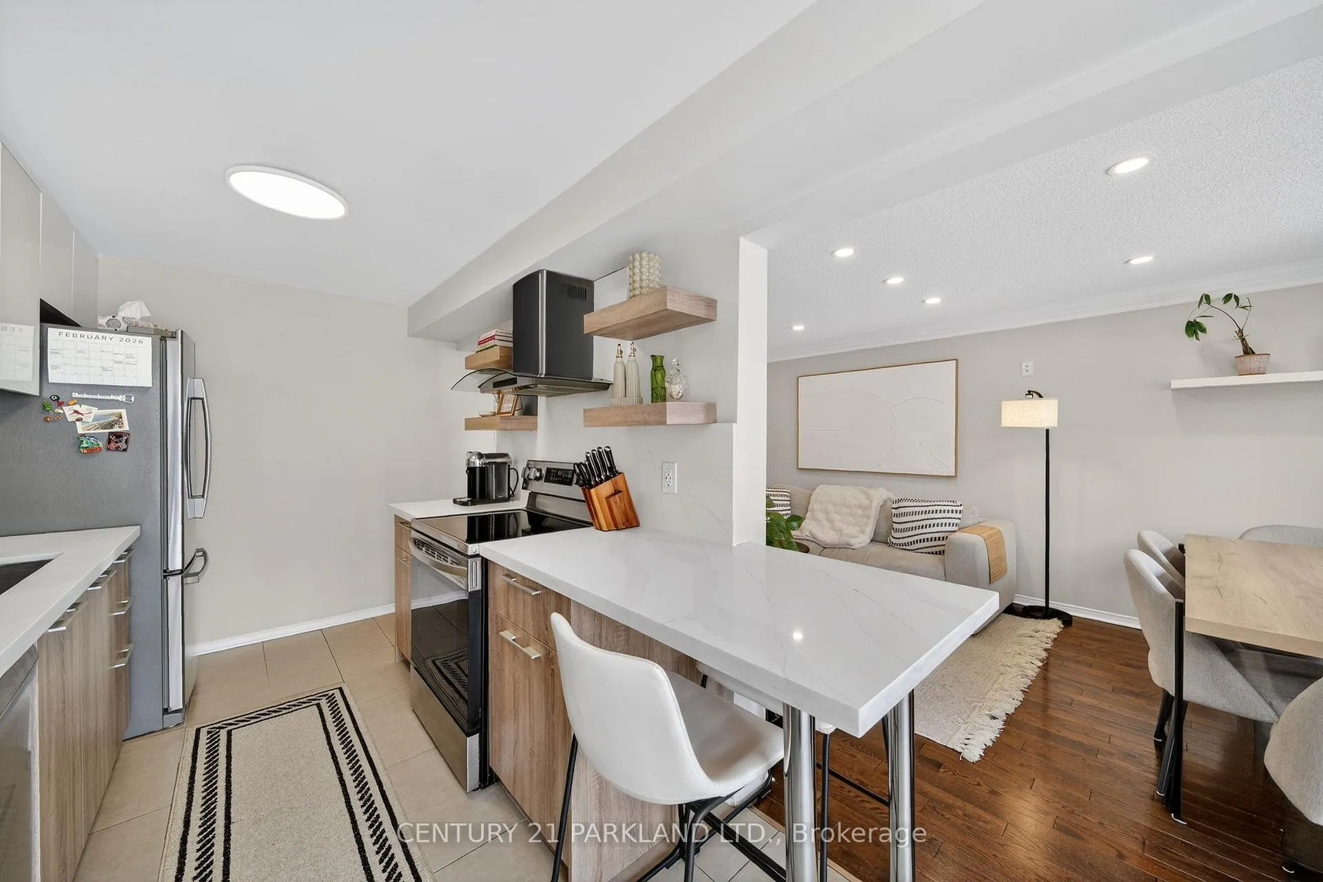 Photo 11 of 3 Majesty Boulevard, Barrie, Innis-Shore — HOMEH