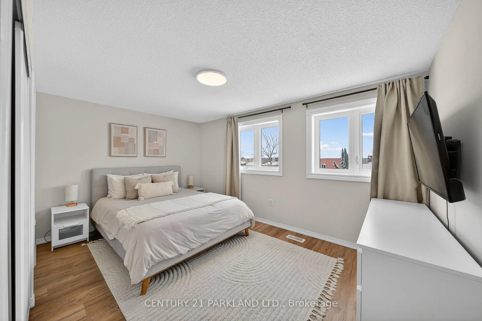 Photo 16 of 3 Majesty Boulevard, Barrie, Innis-Shore — HOMEH