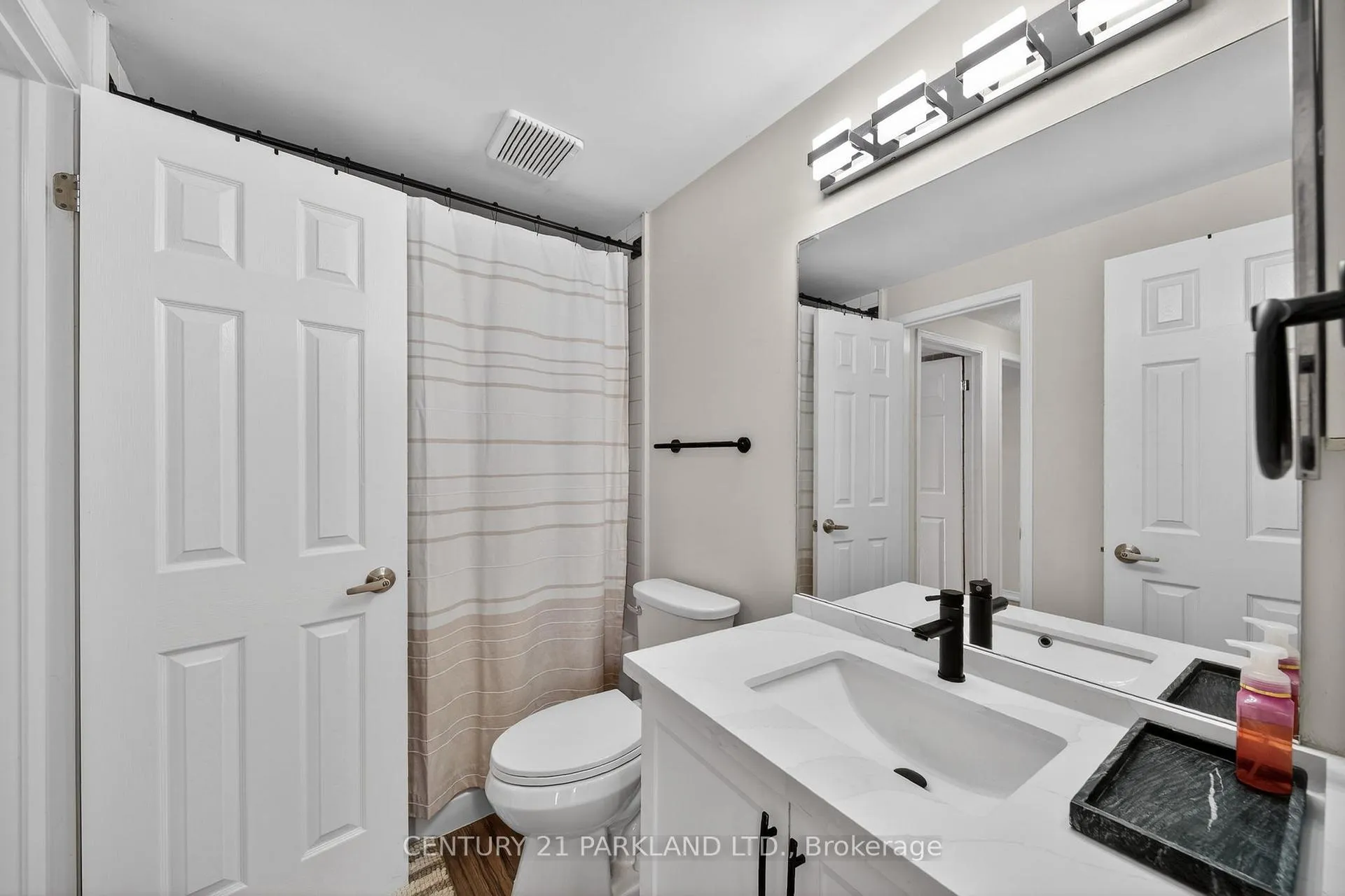 Photo 20 of 3 Majesty Boulevard, Barrie, Innis-Shore — HOMEH