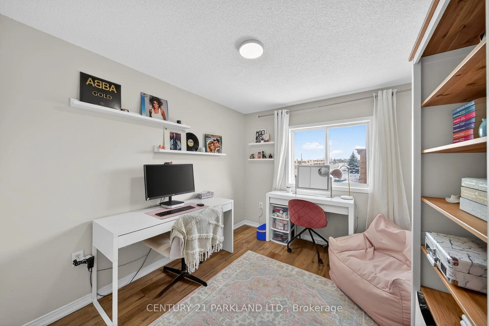 Photo 25 of 3 Majesty Boulevard, Barrie, Innis-Shore — HOMEH